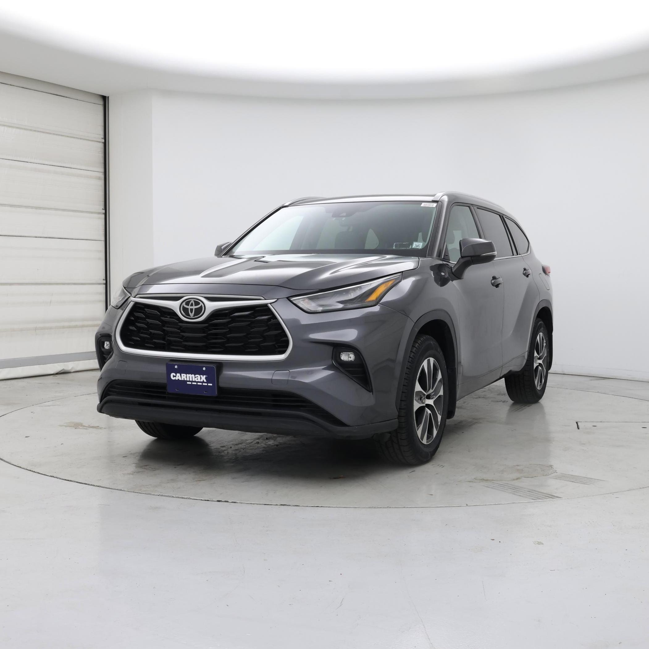 Thumbnail: 2022 Toyota Highlander - 4