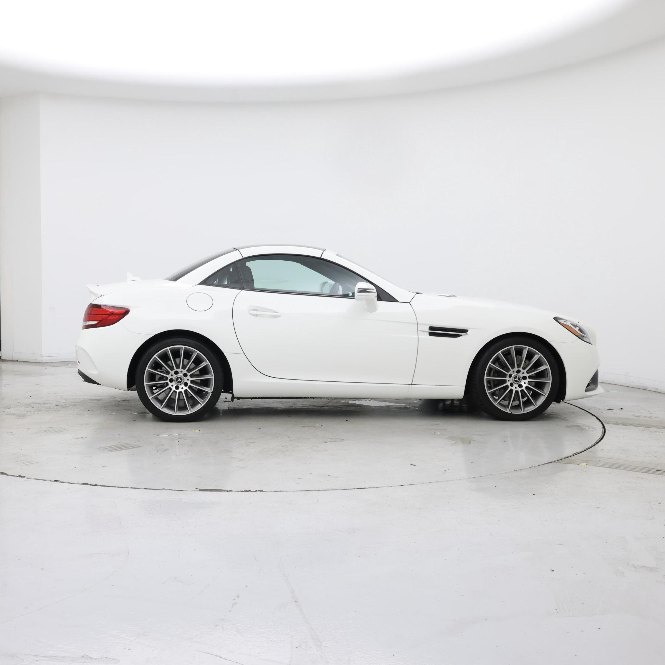 Thumbnail: 2018 Mercedes-Benz SLC - 7