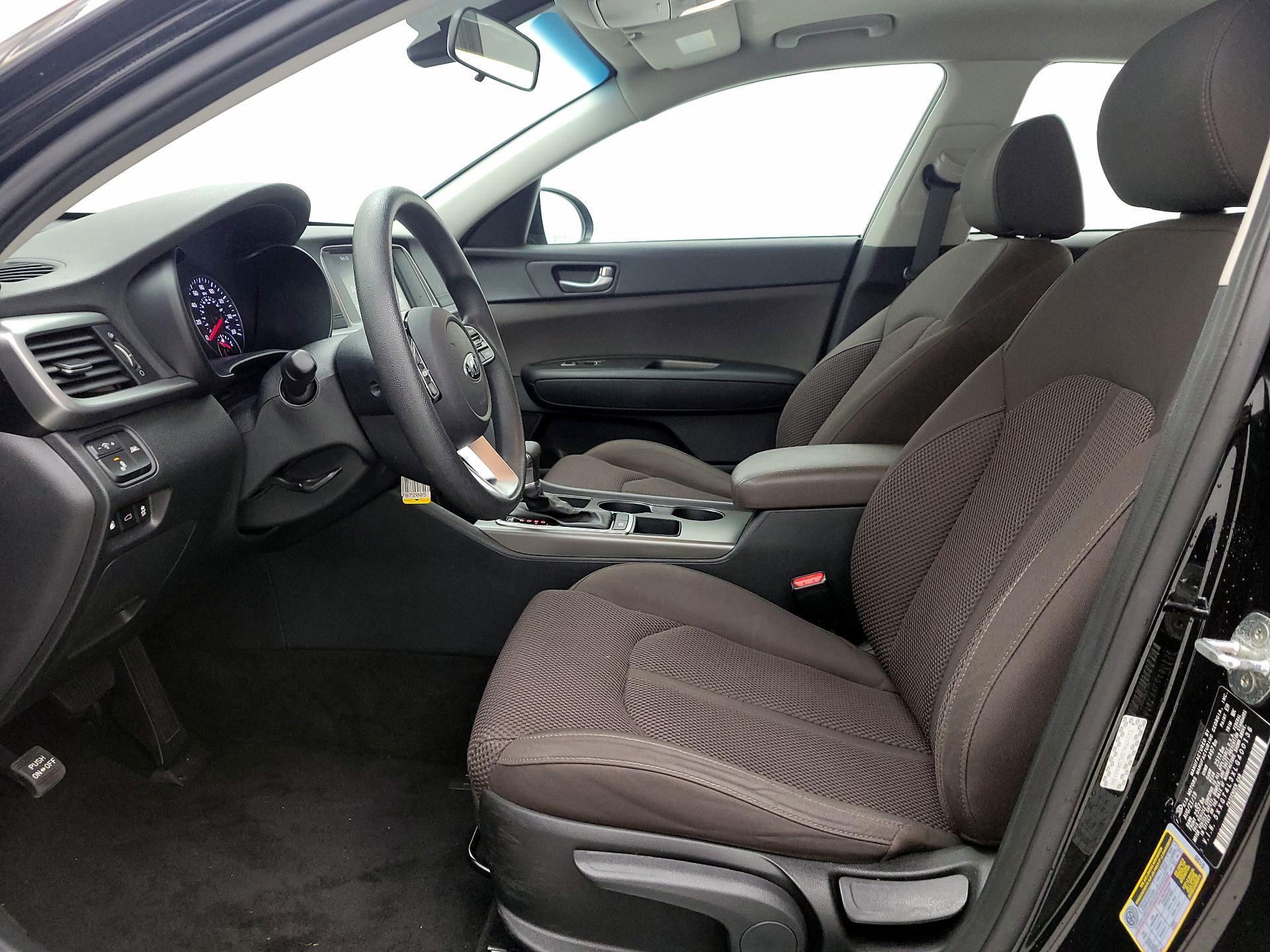 Thumbnail: 2020 Kia Optima - 11