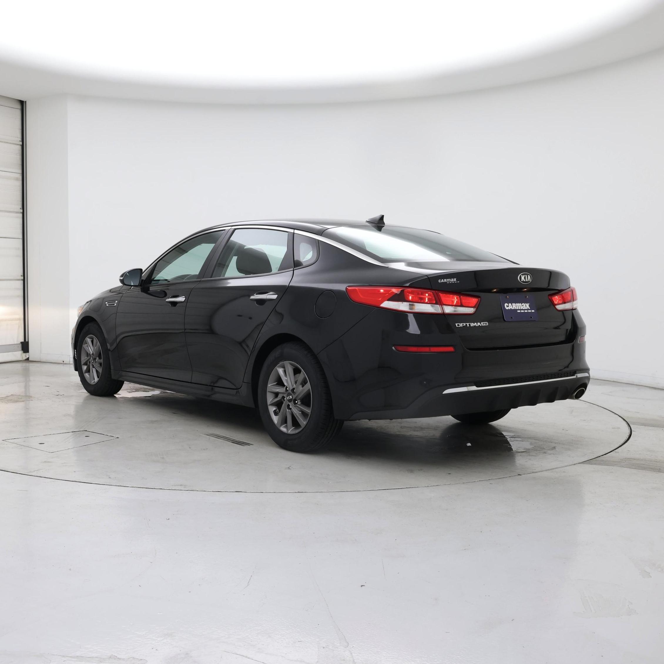 Thumbnail: 2020 Kia Optima - 2
