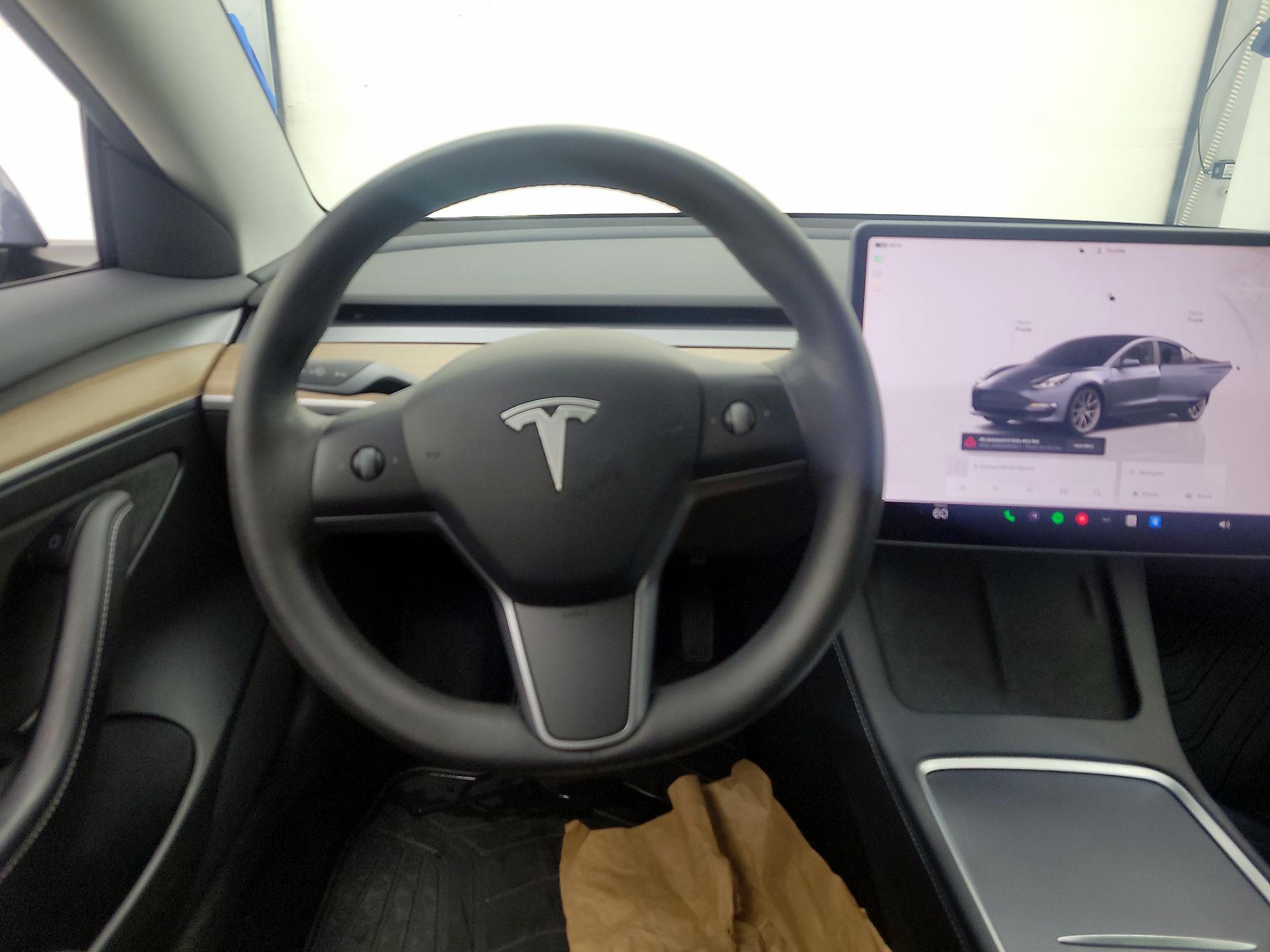 Thumbnail: 2023 Tesla Model 3 - 10