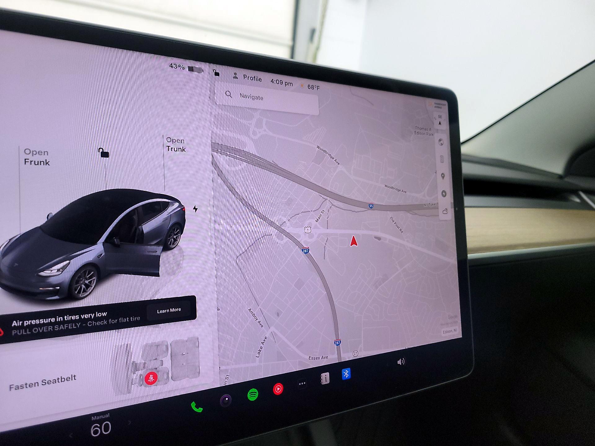 Thumbnail: 2023 Tesla Model 3 - 13