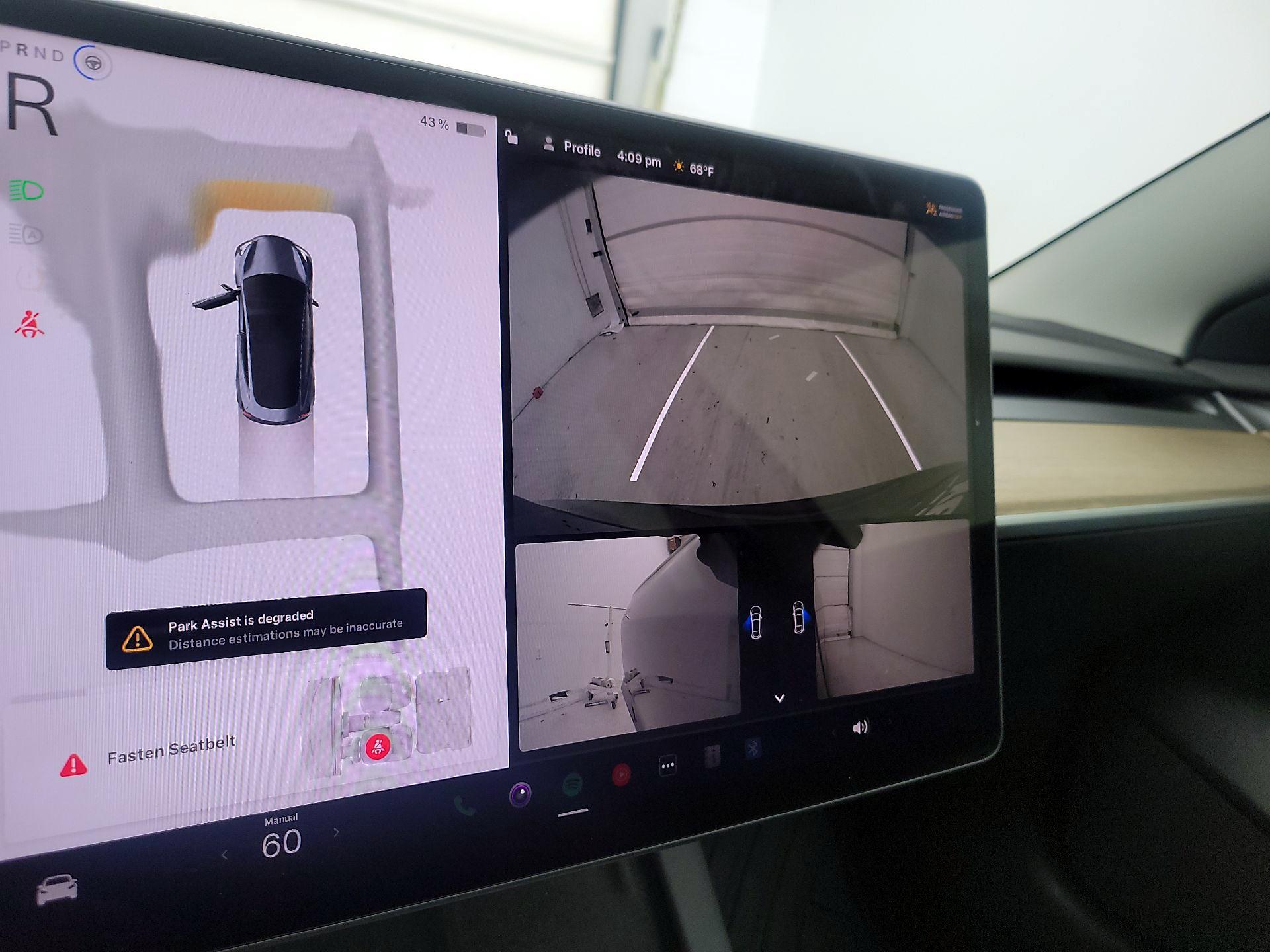 Thumbnail: 2023 Tesla Model 3 - 14