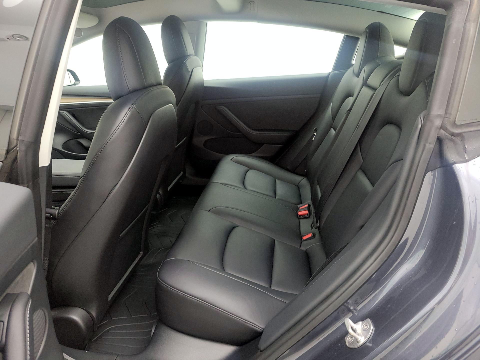 Thumbnail: 2023 Tesla Model 3 - 20