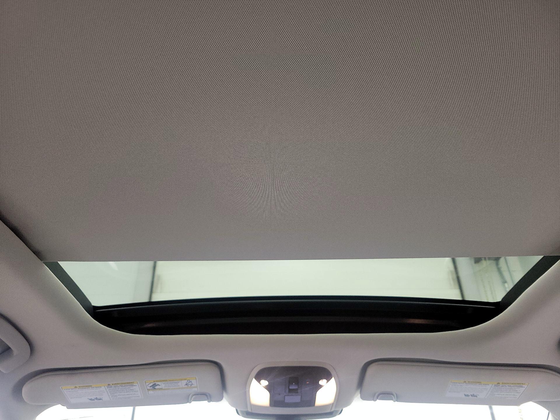 Thumbnail: 2019 INFINITI QX50 - 19