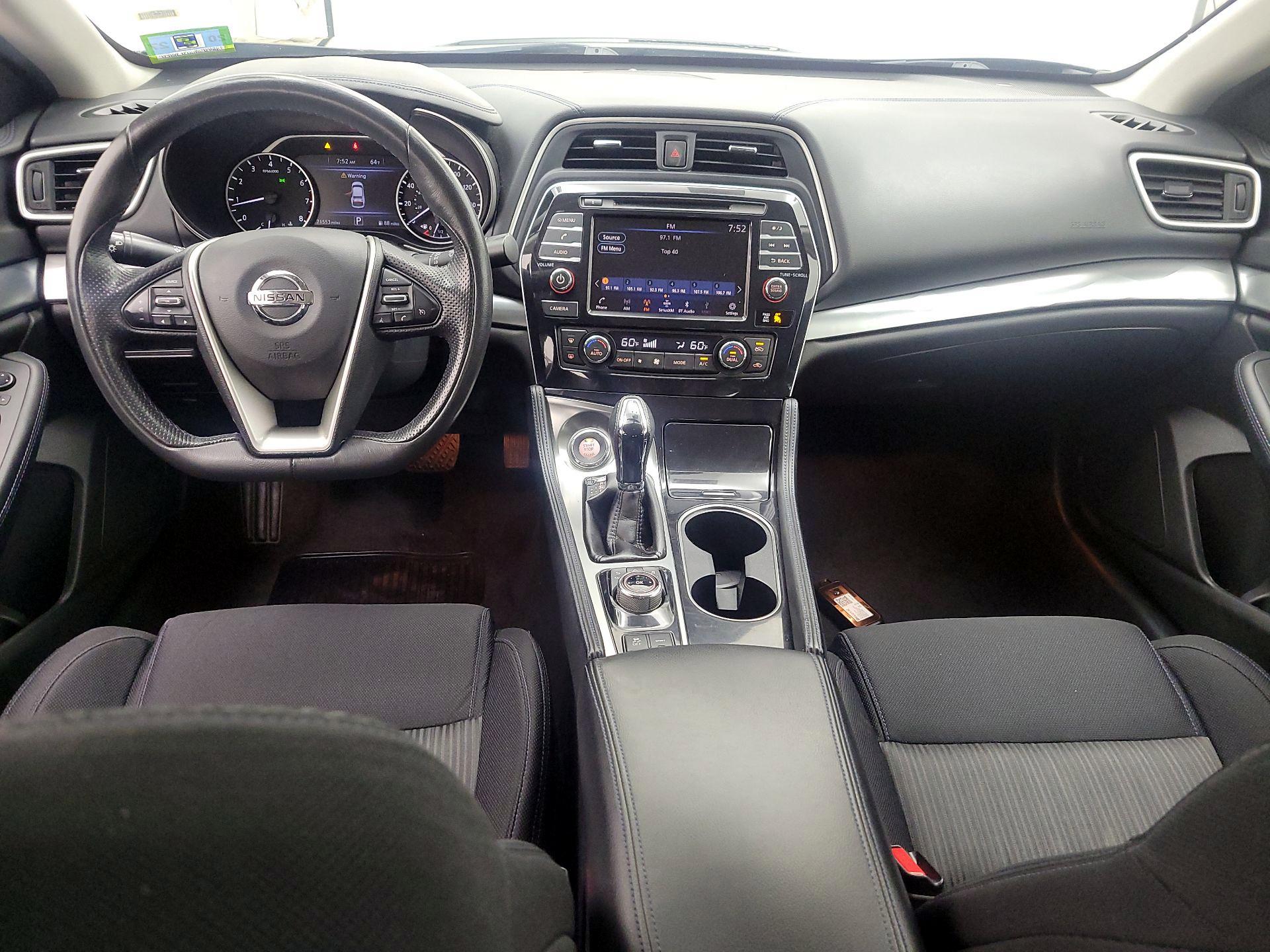 Thumbnail: 2019 Nissan Maxima - 9