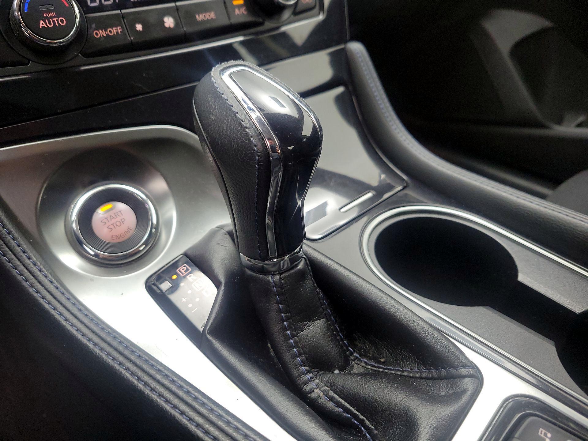 Thumbnail: 2019 Nissan Maxima - 16
