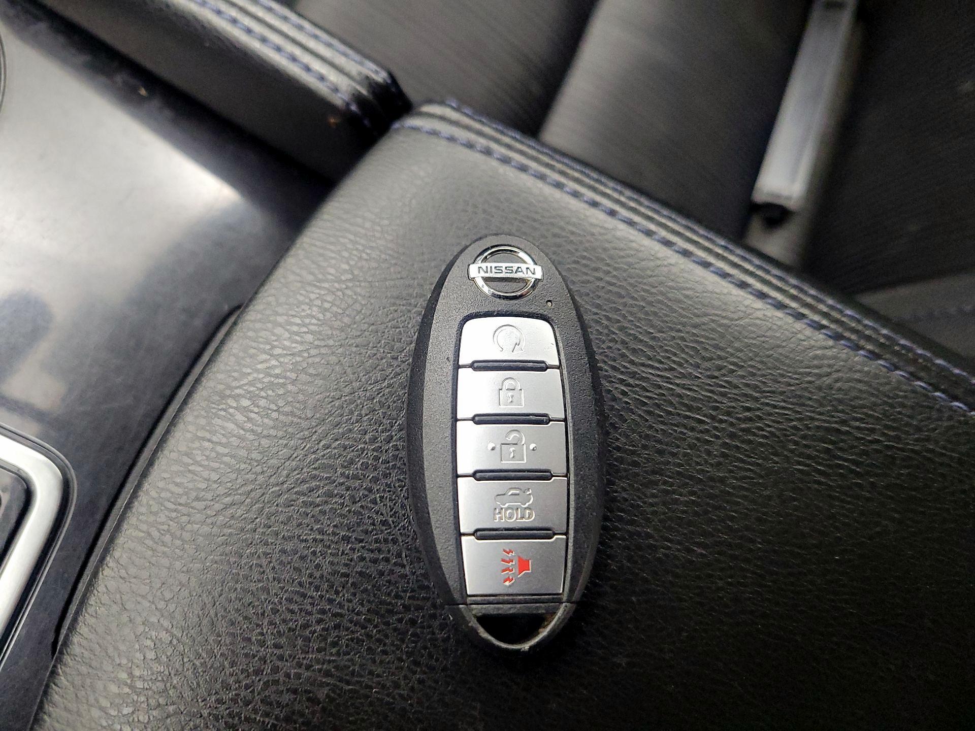 Thumbnail: 2019 Nissan Maxima - 20