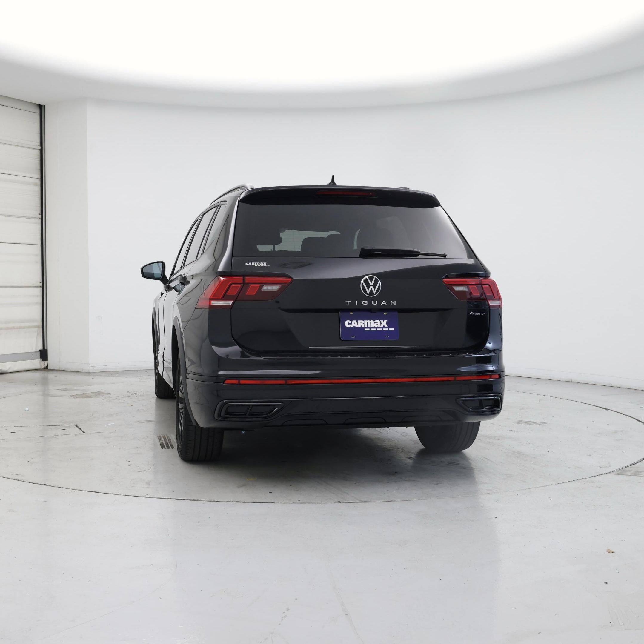 Thumbnail: 2022 Volkswagen Tiguan - 6