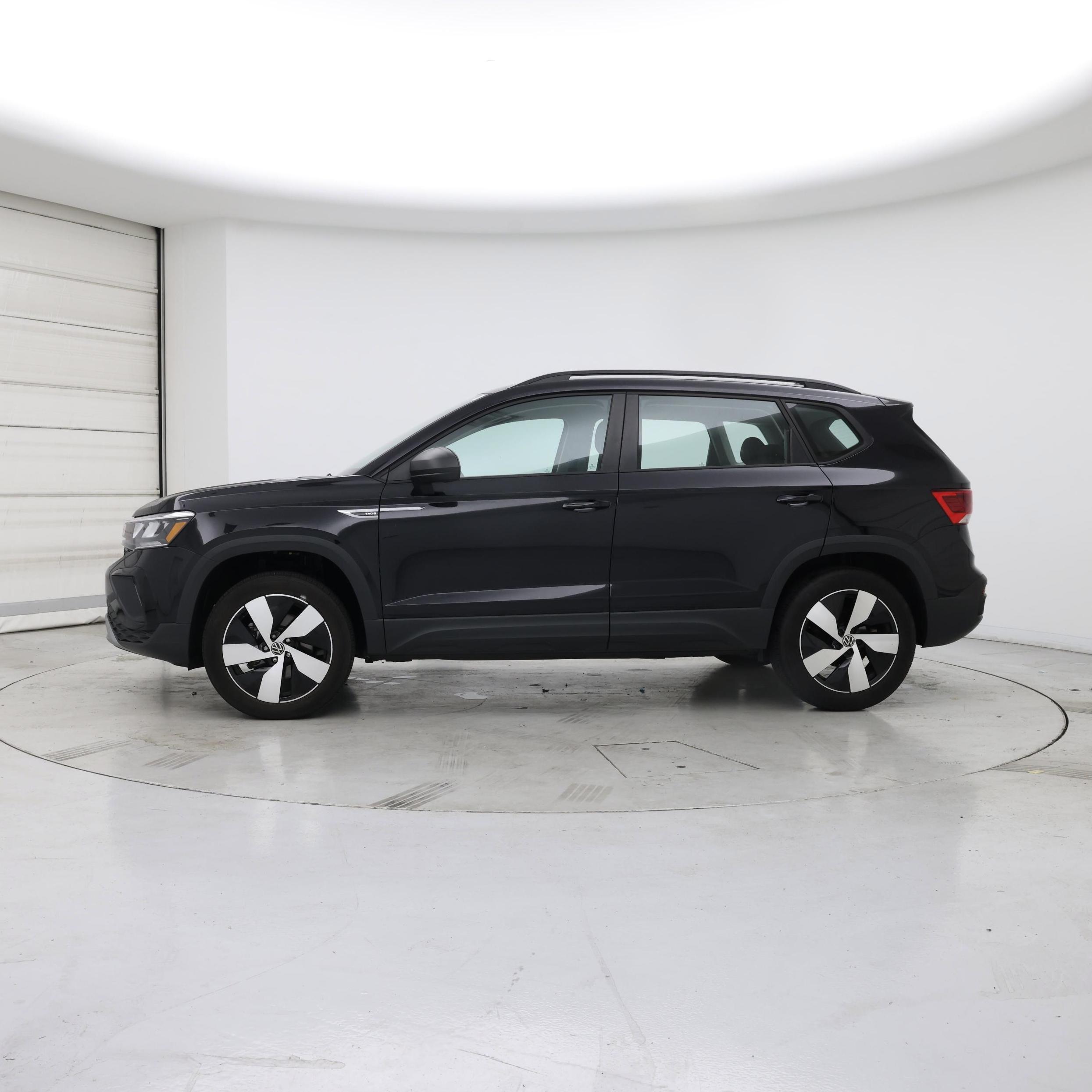 Thumbnail: 2024 Volkswagen Taos - 3