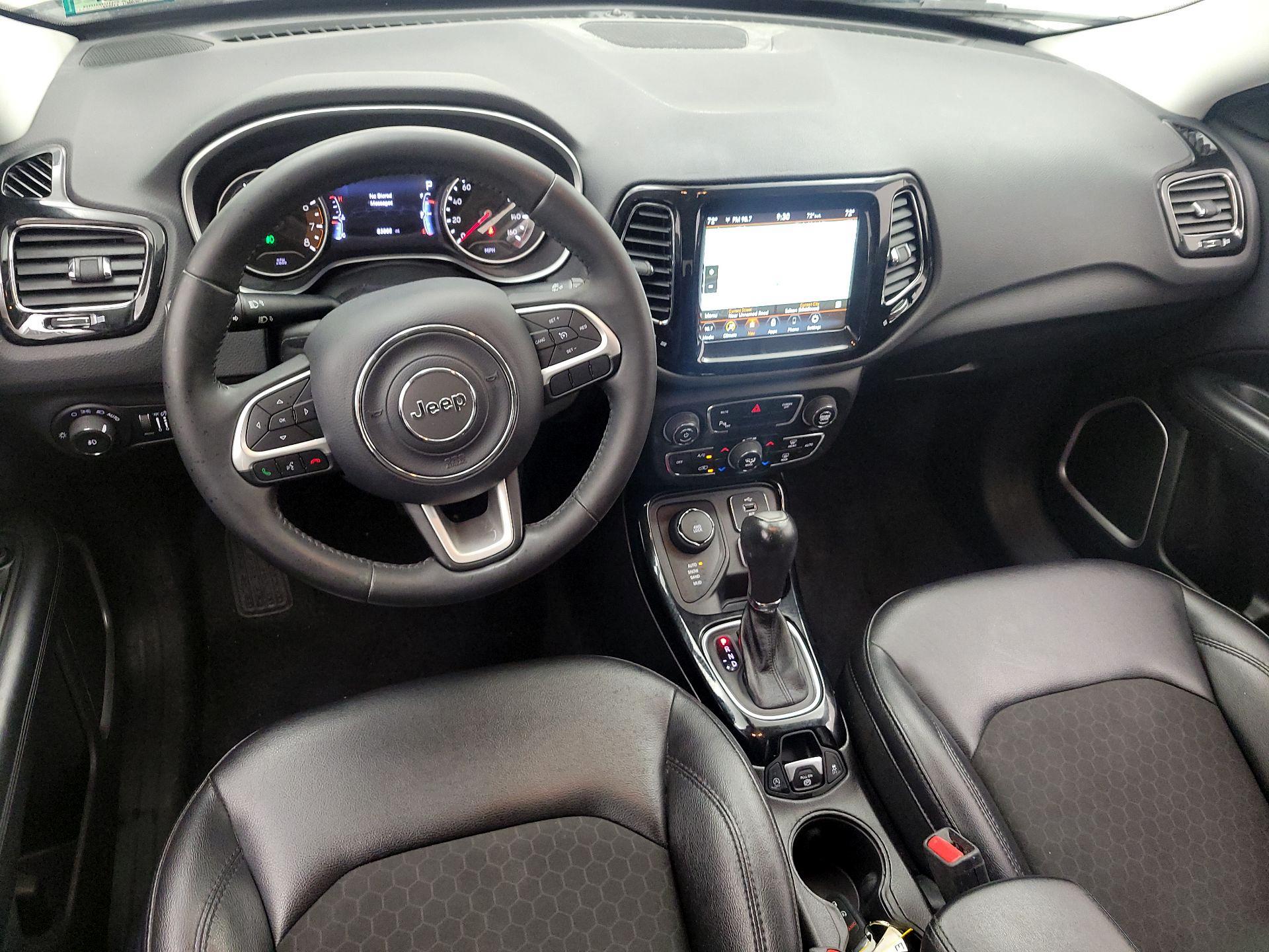 Thumbnail: 2018 Jeep Compass - 9