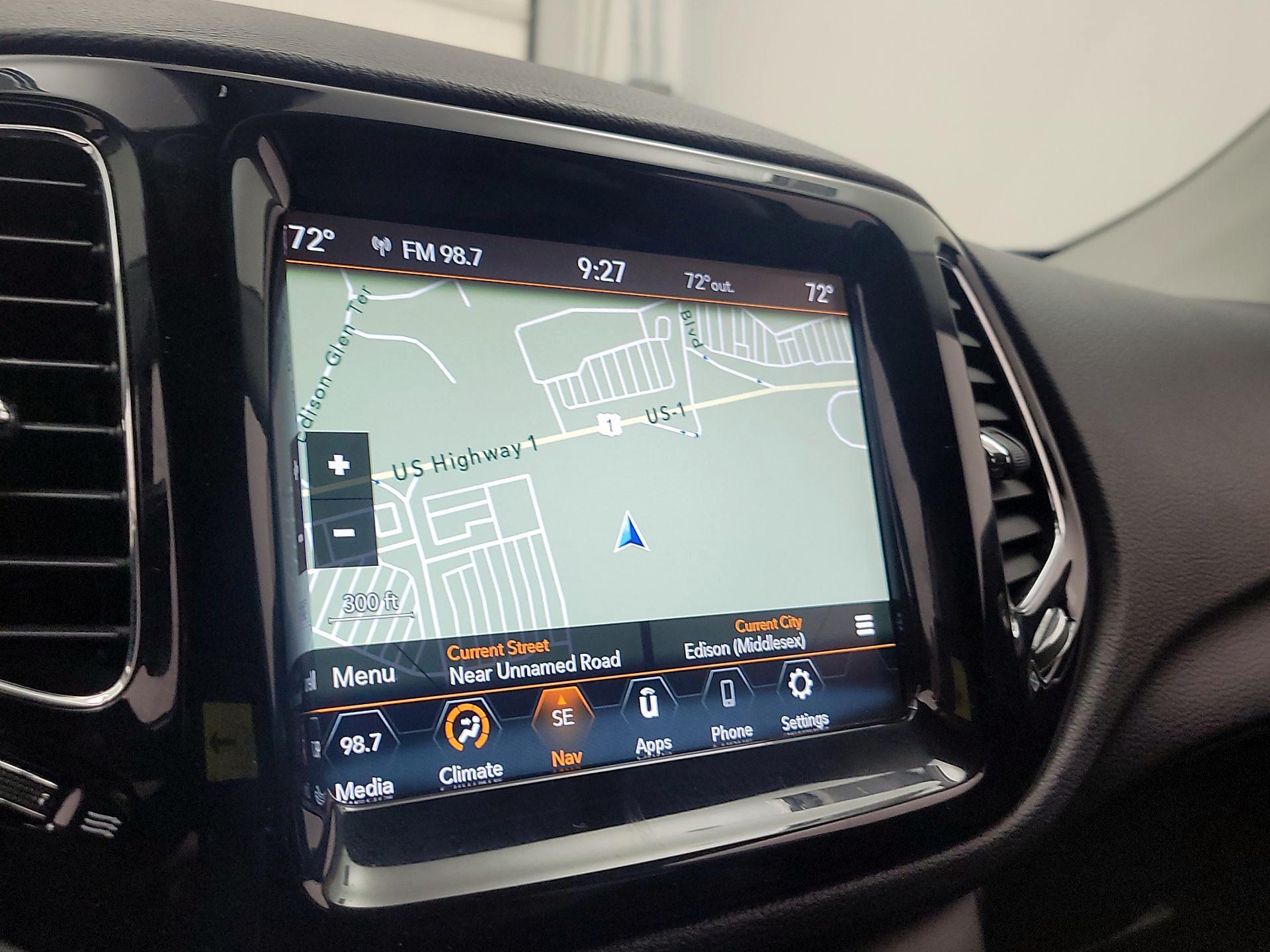 Thumbnail: 2018 Jeep Compass - 14