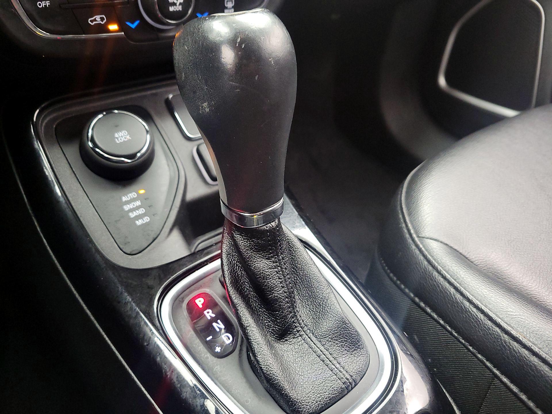 Thumbnail: 2018 Jeep Compass - 18