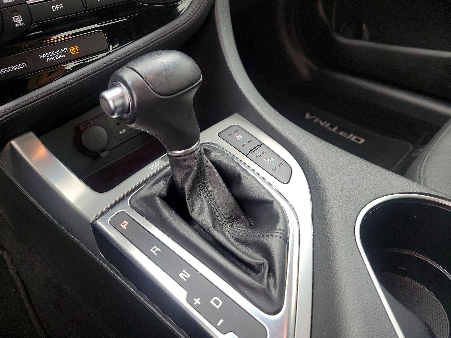 Thumbnail: 2015 Kia Optima - 16