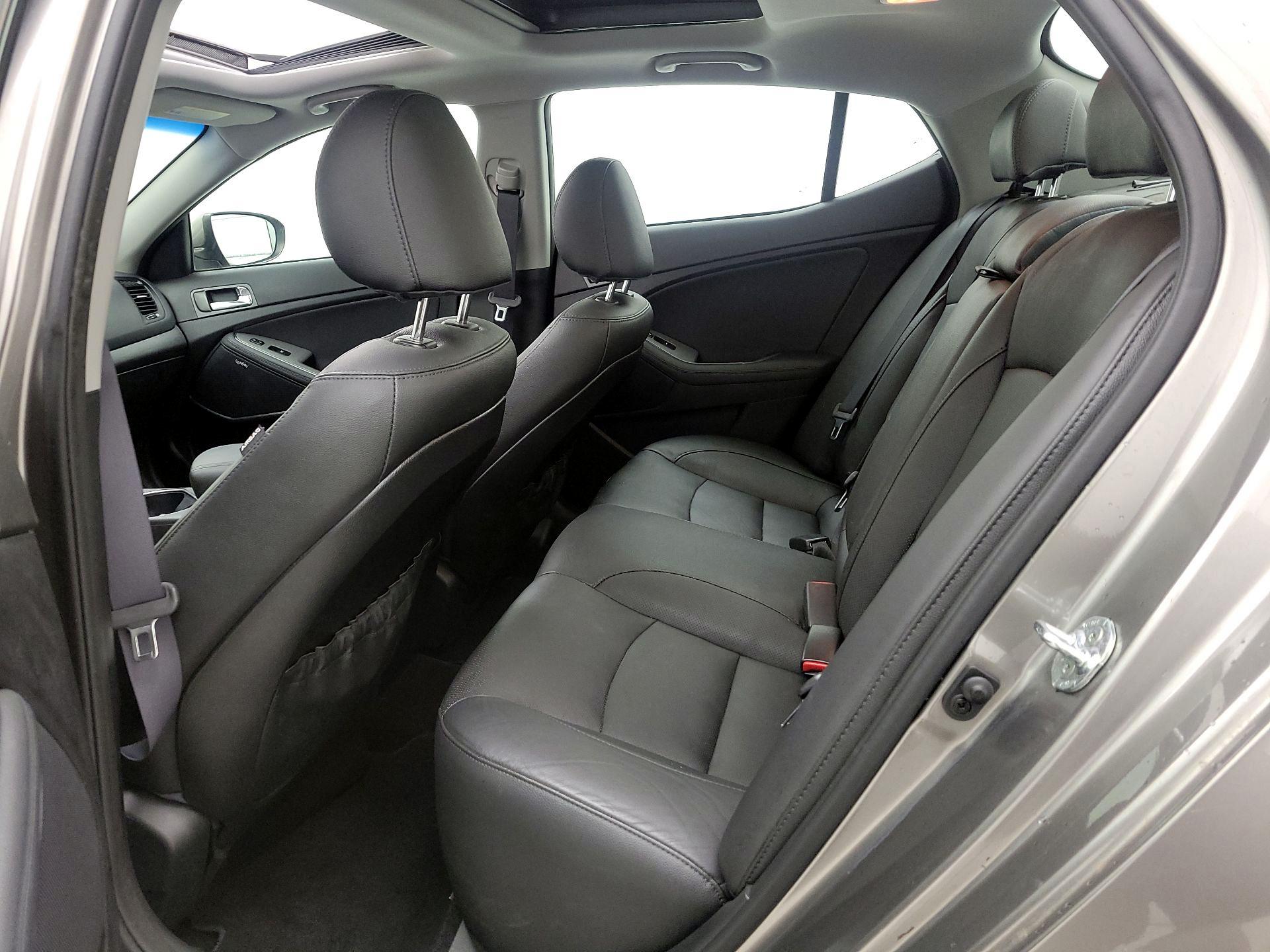 Thumbnail: 2015 Kia Optima - 18