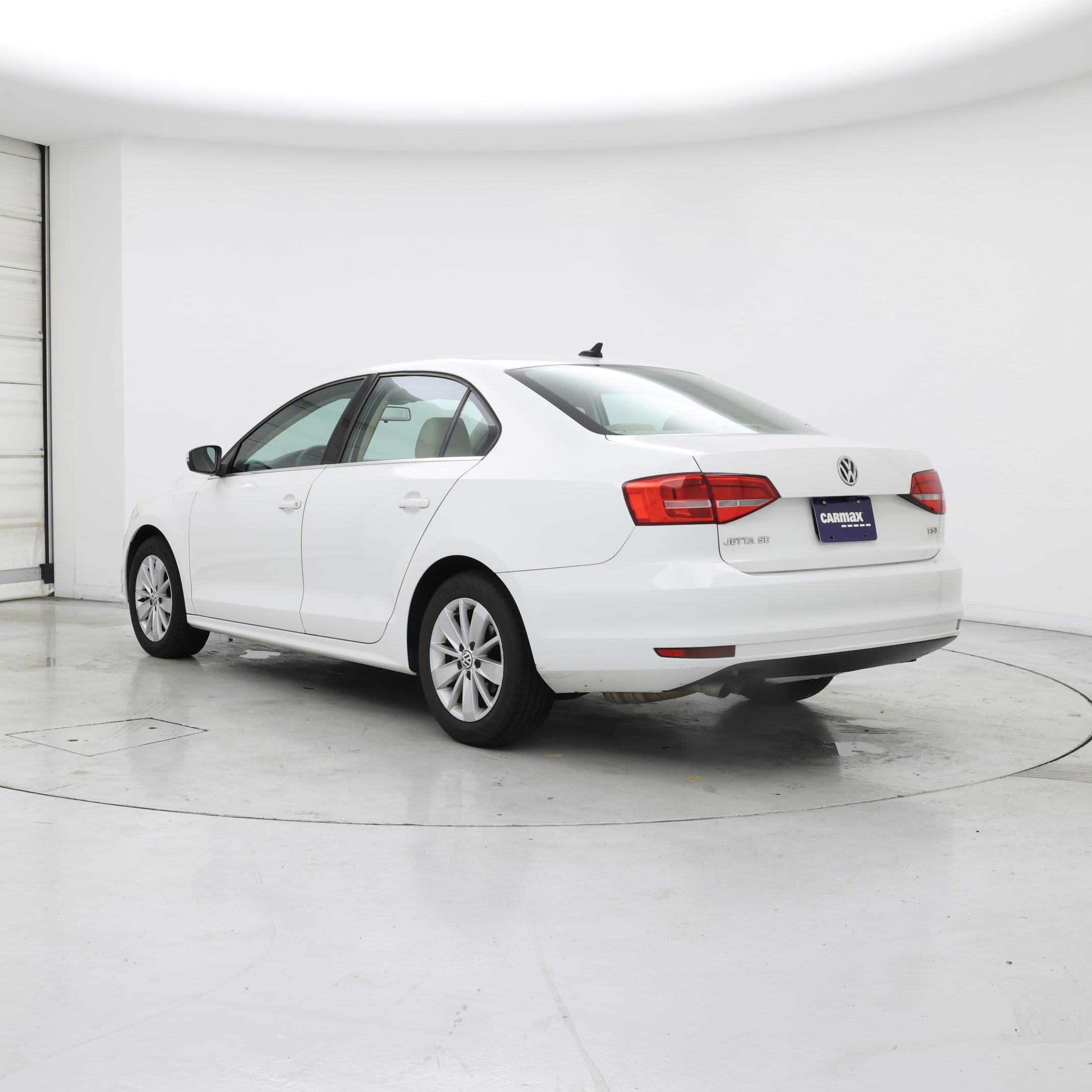 Thumbnail: 2015 Volkswagen Jetta - 2