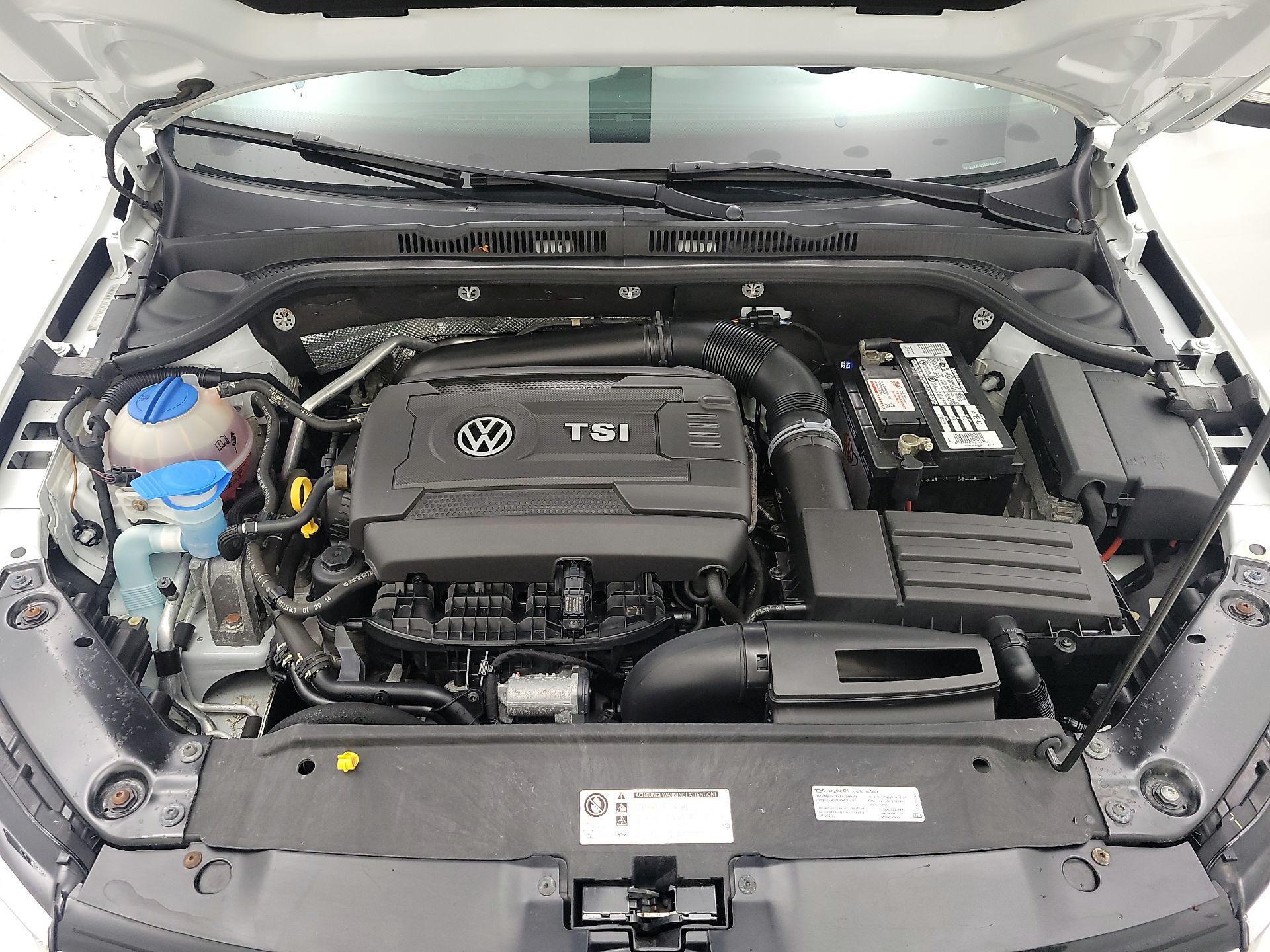 Thumbnail: 2015 Volkswagen Jetta - 20