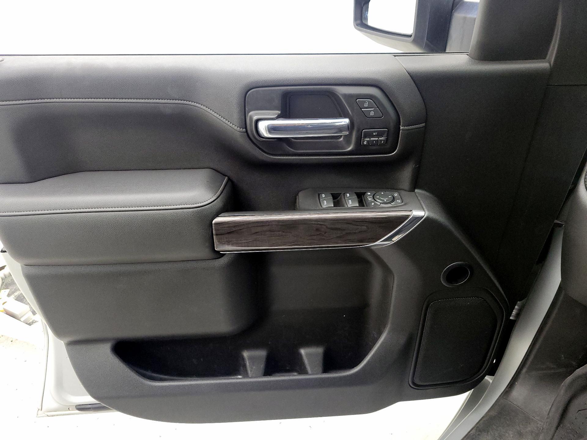 Thumbnail: 2020 Chevrolet Silverado 3500 - 12