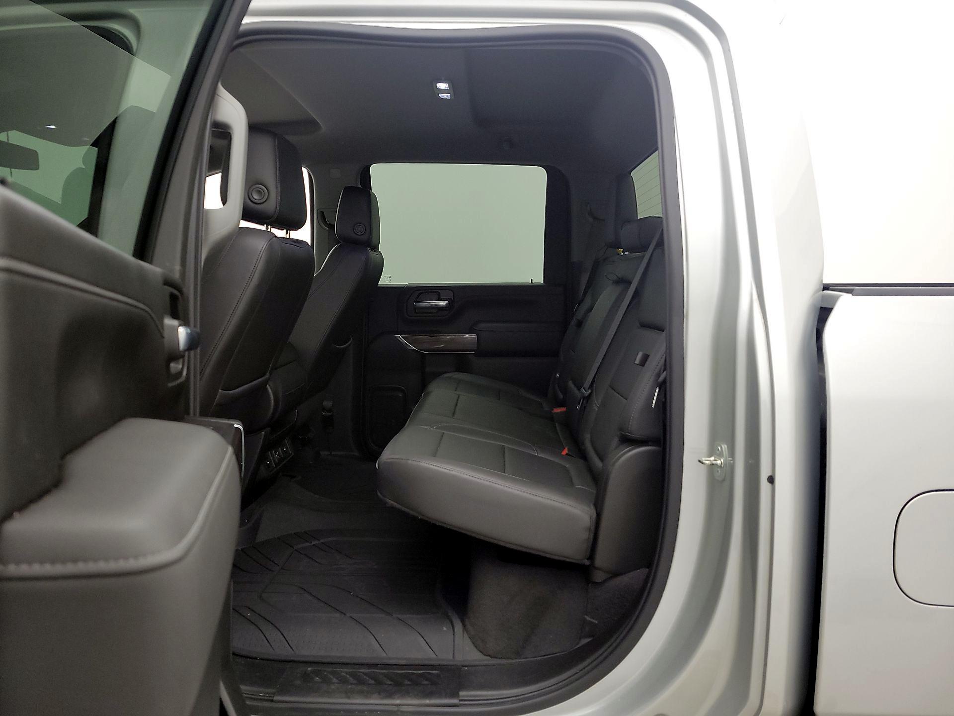 Thumbnail: 2020 Chevrolet Silverado 3500 - 19