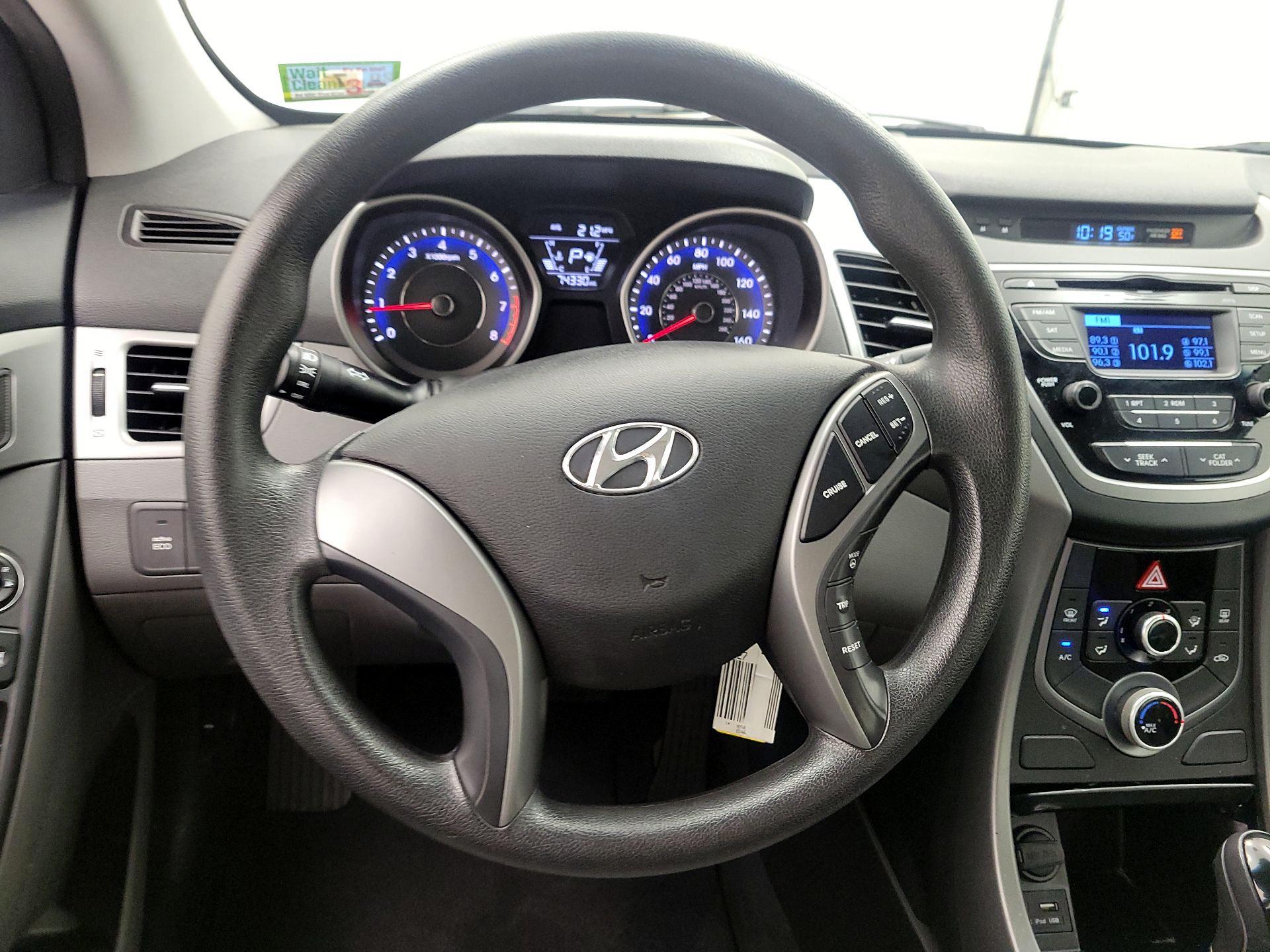 Thumbnail: 2014 Hyundai Elantra - 10