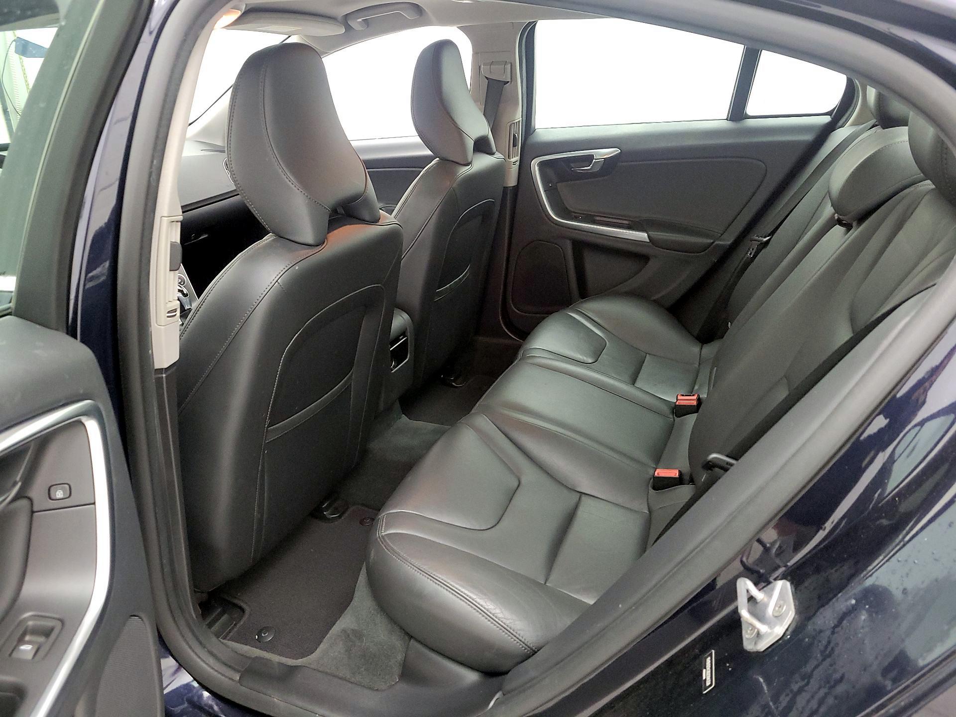 Thumbnail: 2016 Volvo S60 - 19