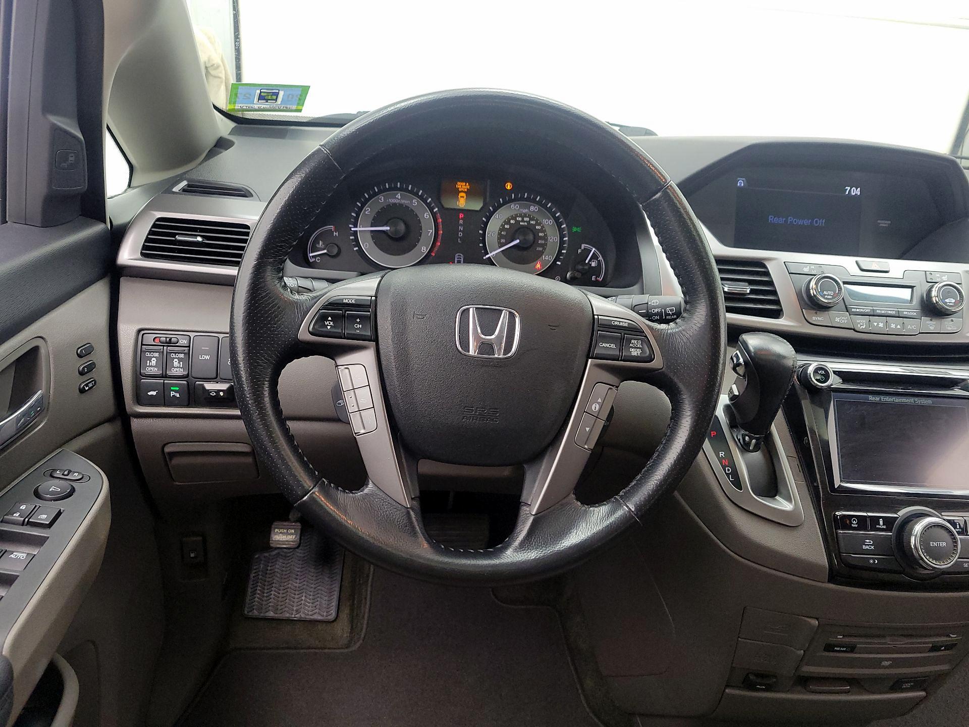 Thumbnail: 2016 Honda Odyssey - 10