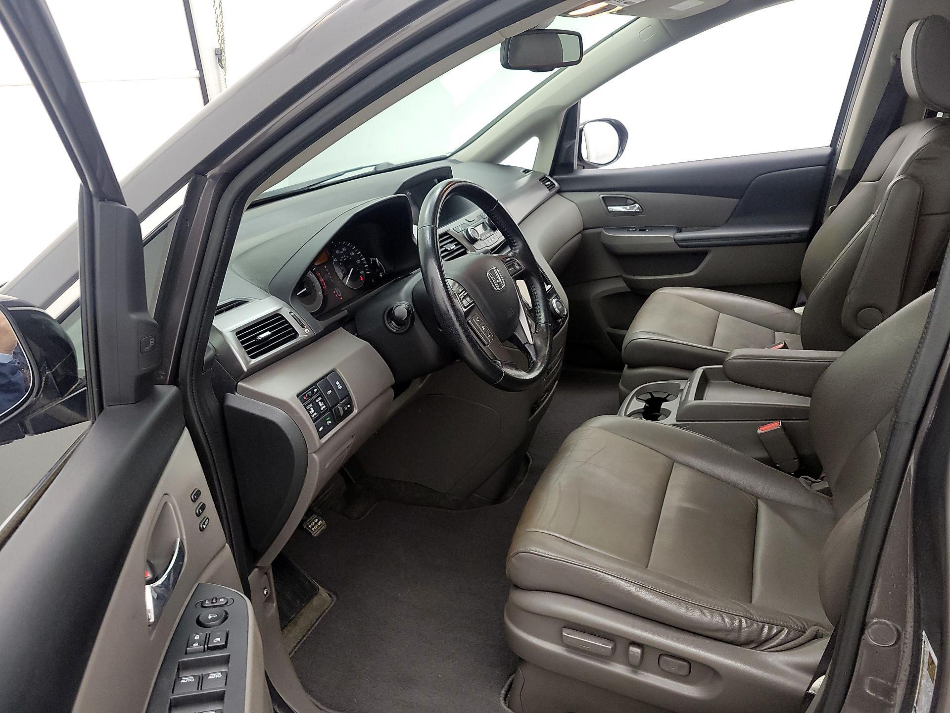 Thumbnail: 2016 Honda Odyssey - 11