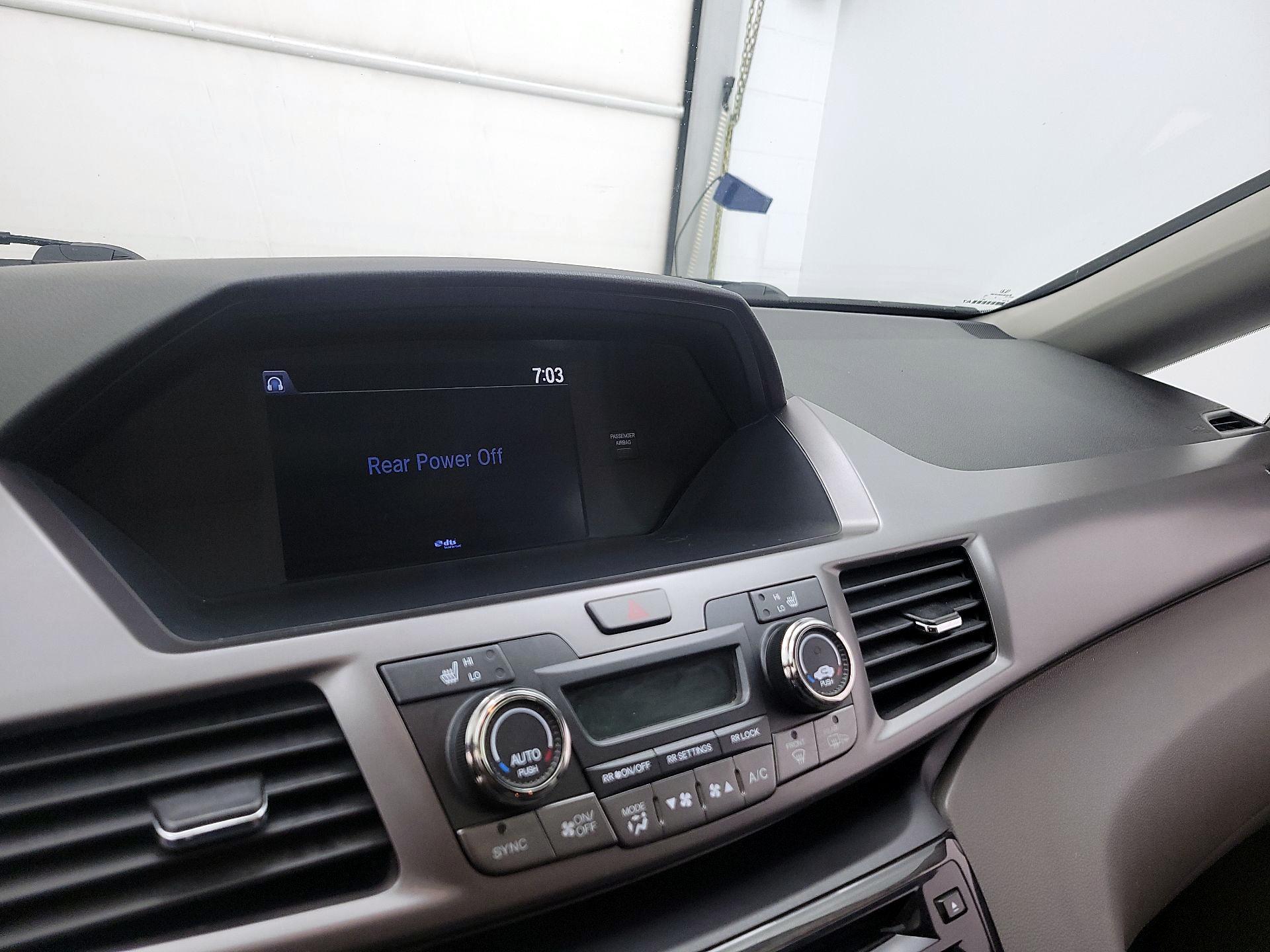 Thumbnail: 2016 Honda Odyssey - 16