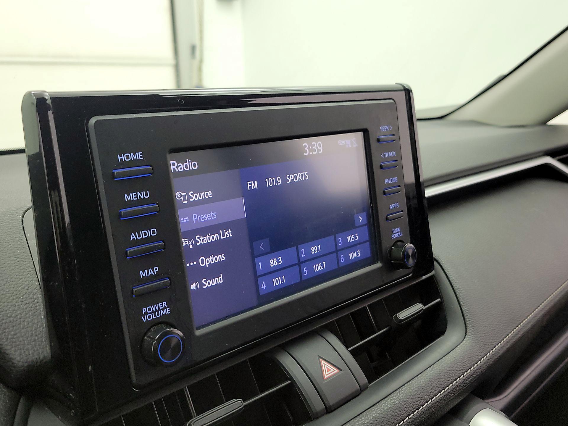 Thumbnail: 2019 Toyota RAV4 - 15