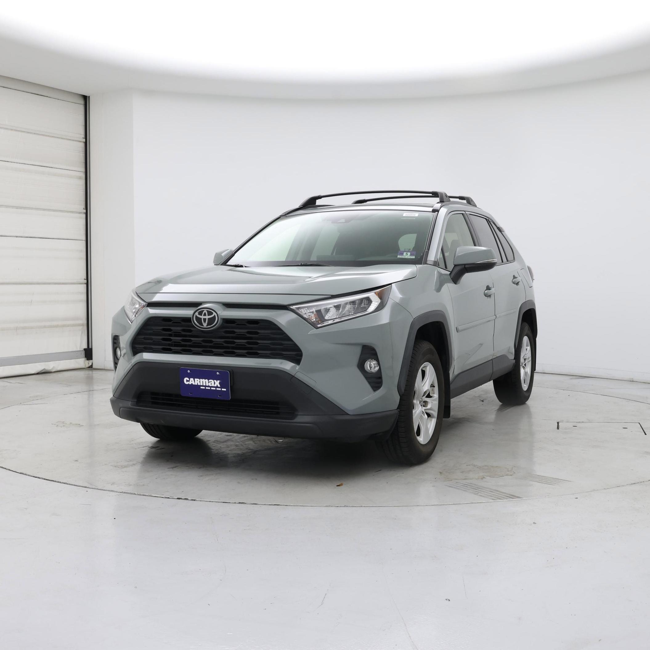 Thumbnail: 2019 Toyota RAV4 - 4