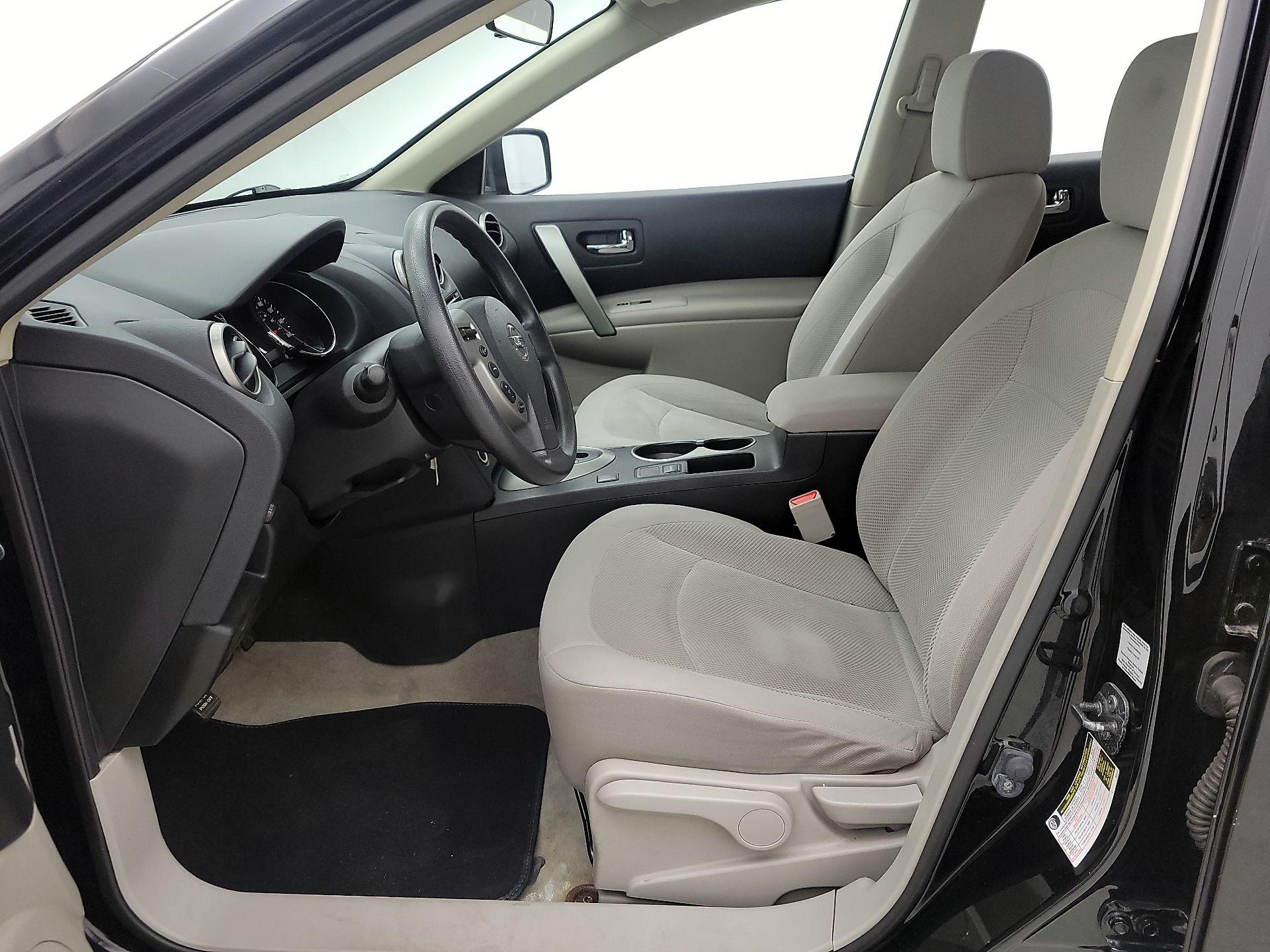 Thumbnail: 2015 Nissan Rogue - 11