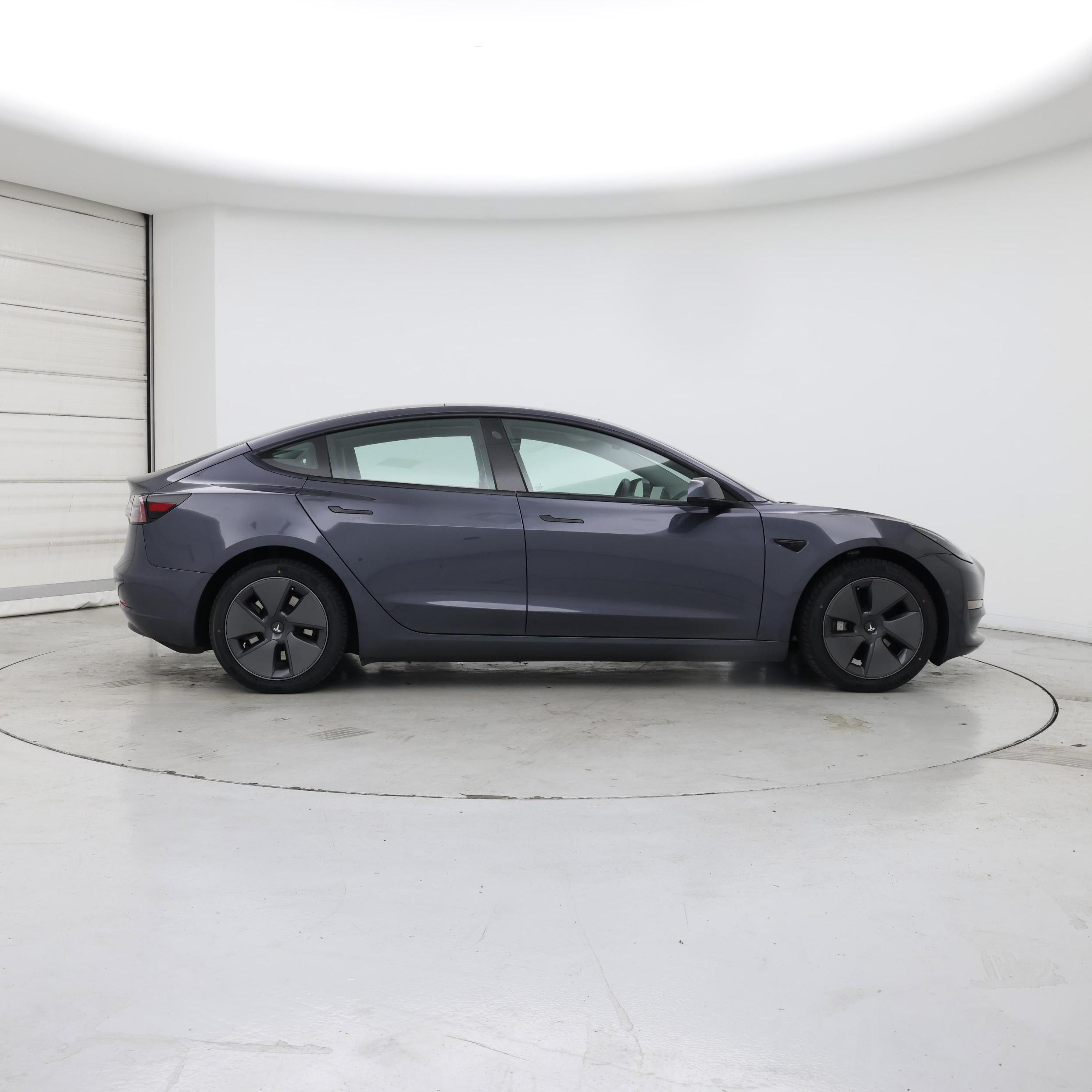 Thumbnail: 2022 Tesla Model 3 - 7
