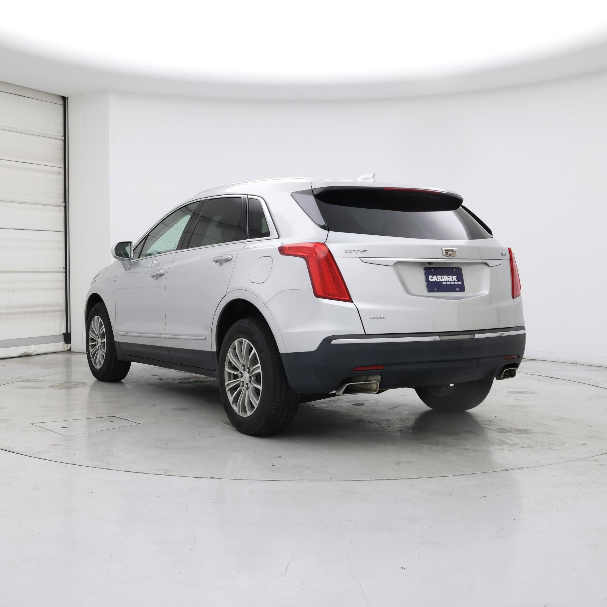 Thumbnail: 2019 Cadillac XT5 - 2