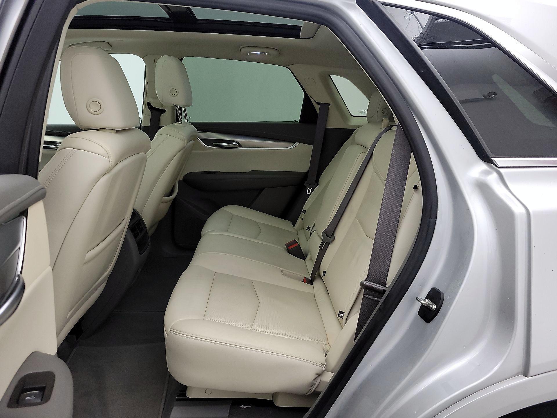 Thumbnail: 2019 Cadillac XT5 - 19
