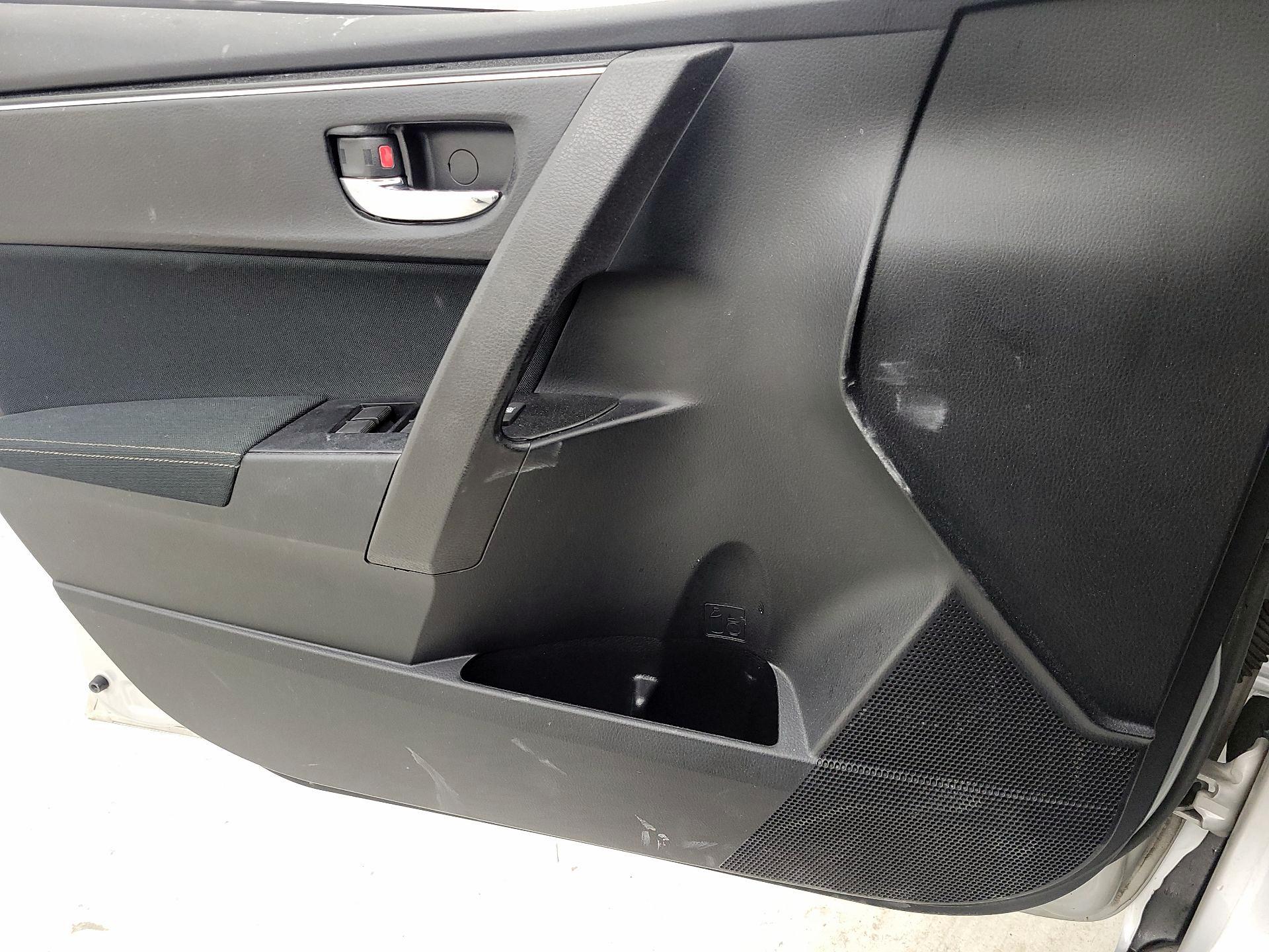 Thumbnail: 2018 Toyota Corolla - 12