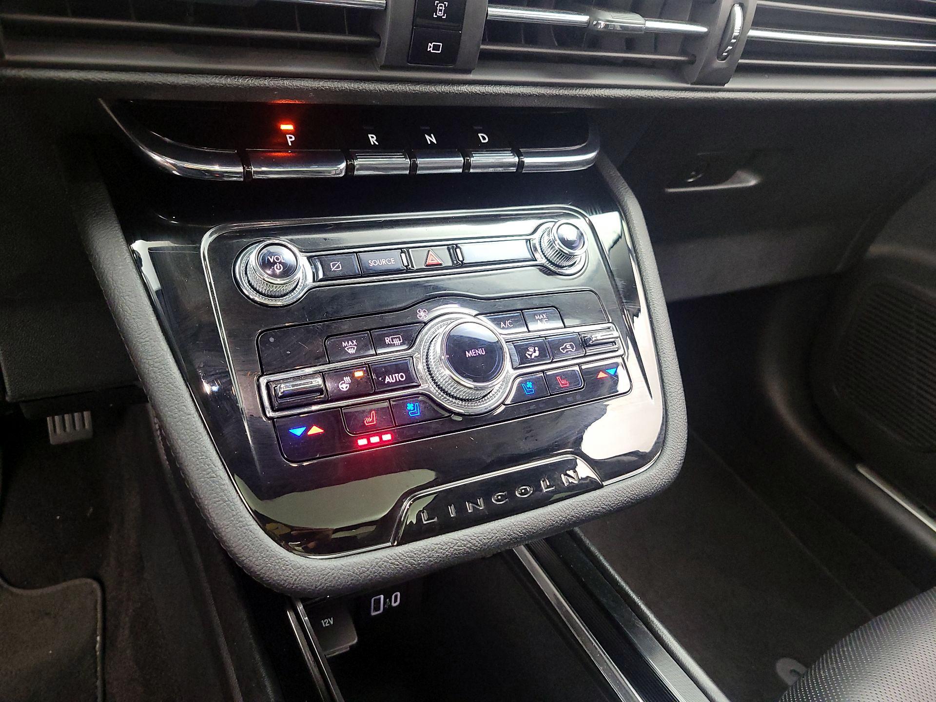 Thumbnail: 2021 Lincoln Corsair - 17