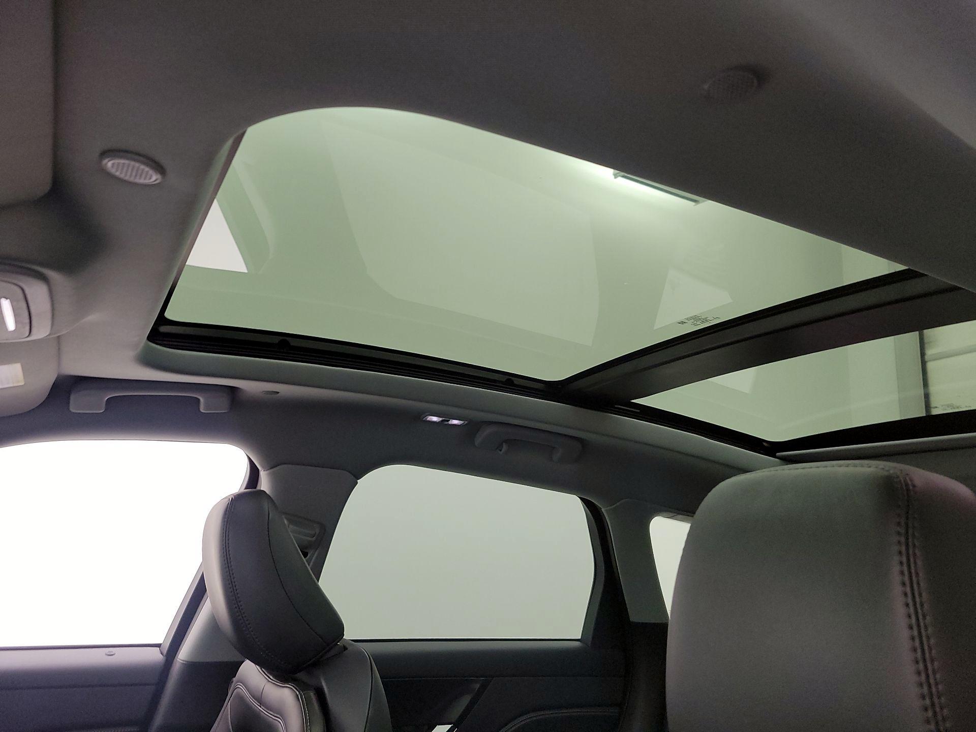 Thumbnail: 2021 Lincoln Corsair - 19