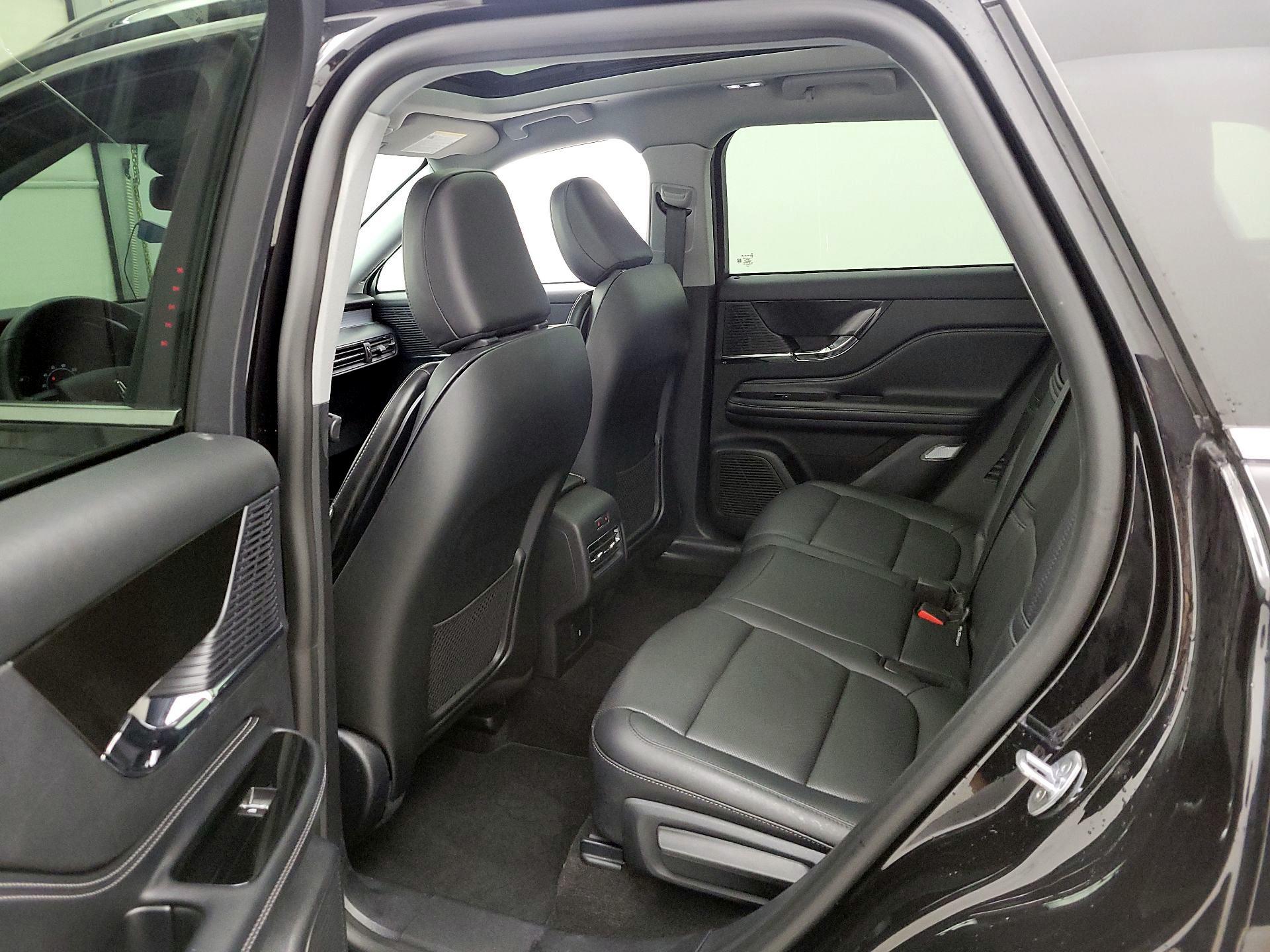 Thumbnail: 2021 Lincoln Corsair - 20