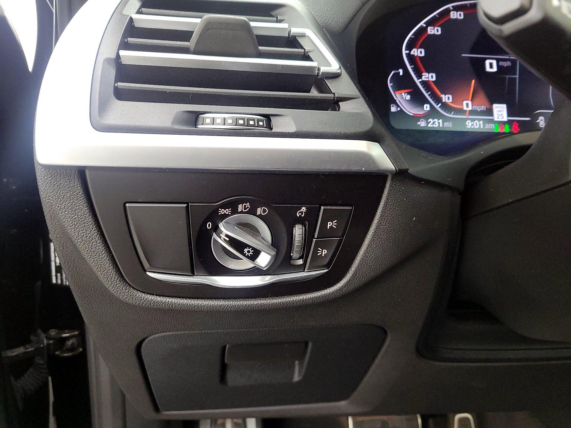 Thumbnail: 2022 BMW X3 - 13