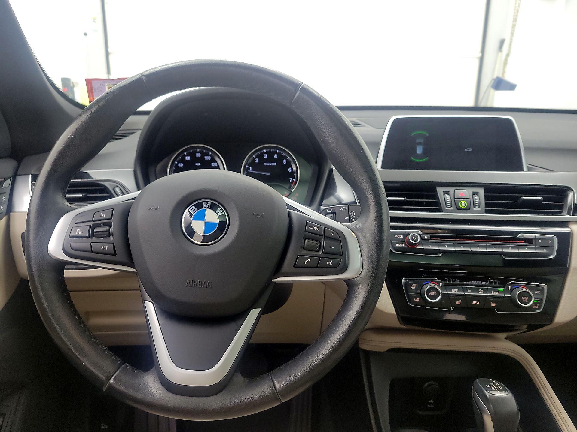 Thumbnail: 2019 BMW X1 - 10
