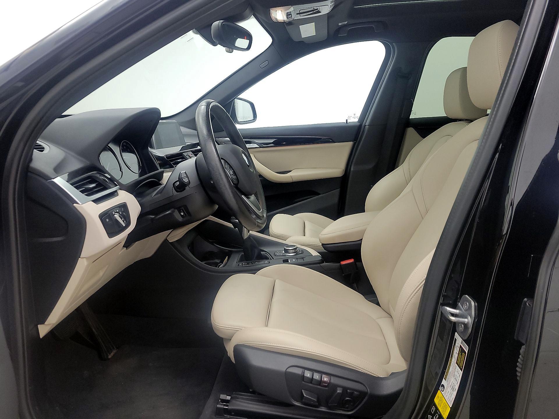 Thumbnail: 2019 BMW X1 - 11