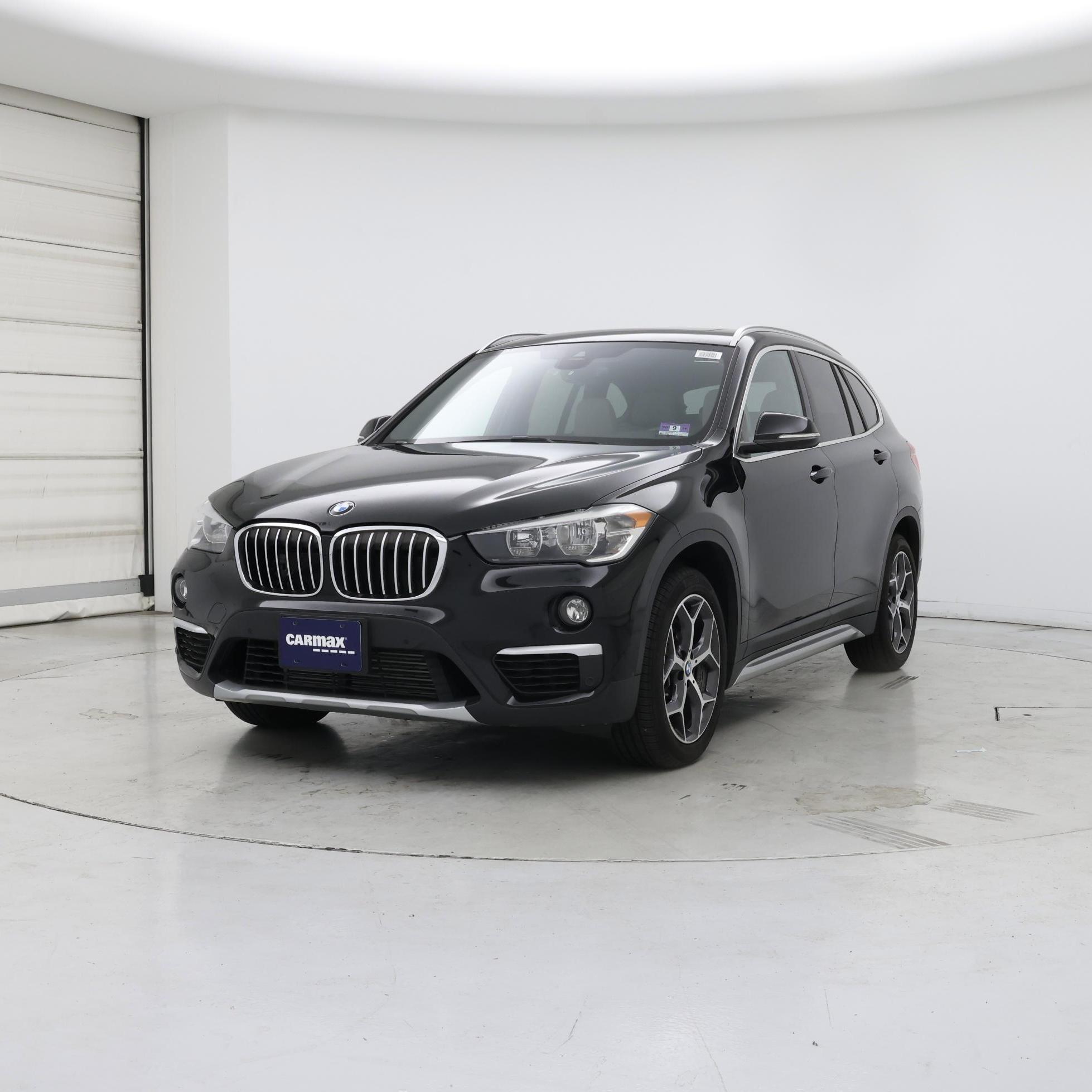 Thumbnail: 2019 BMW X1 - 4