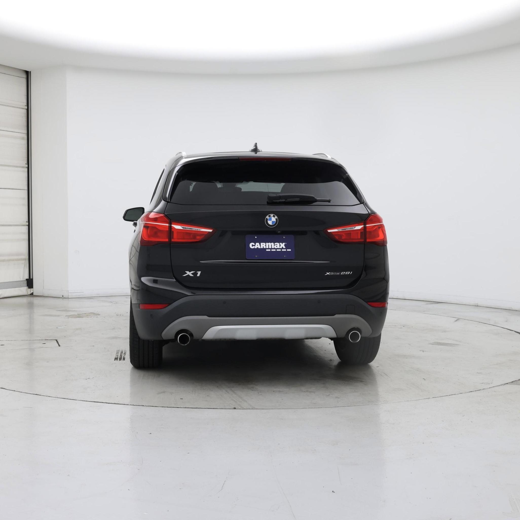 Thumbnail: 2019 BMW X1 - 6