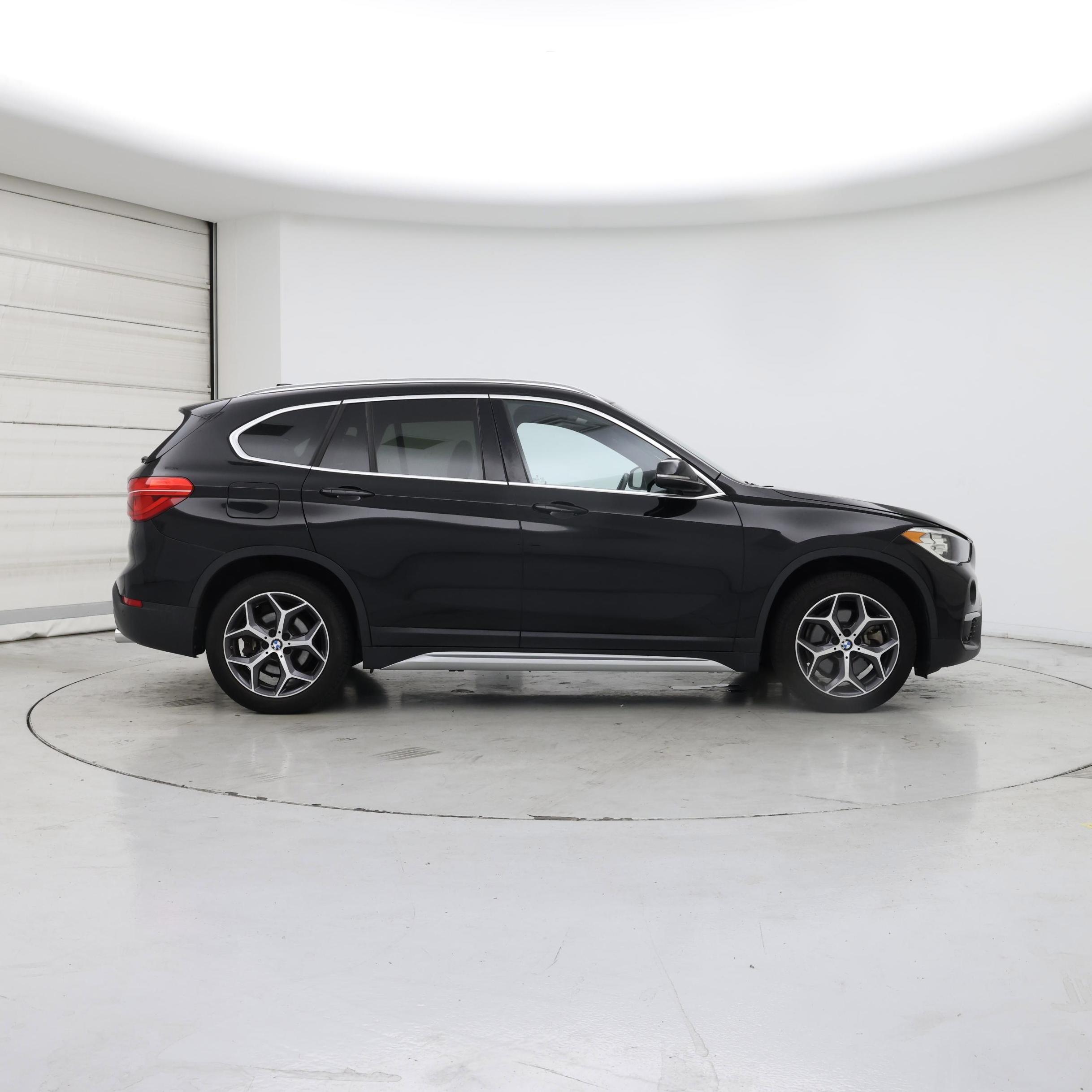 Thumbnail: 2019 BMW X1 - 7