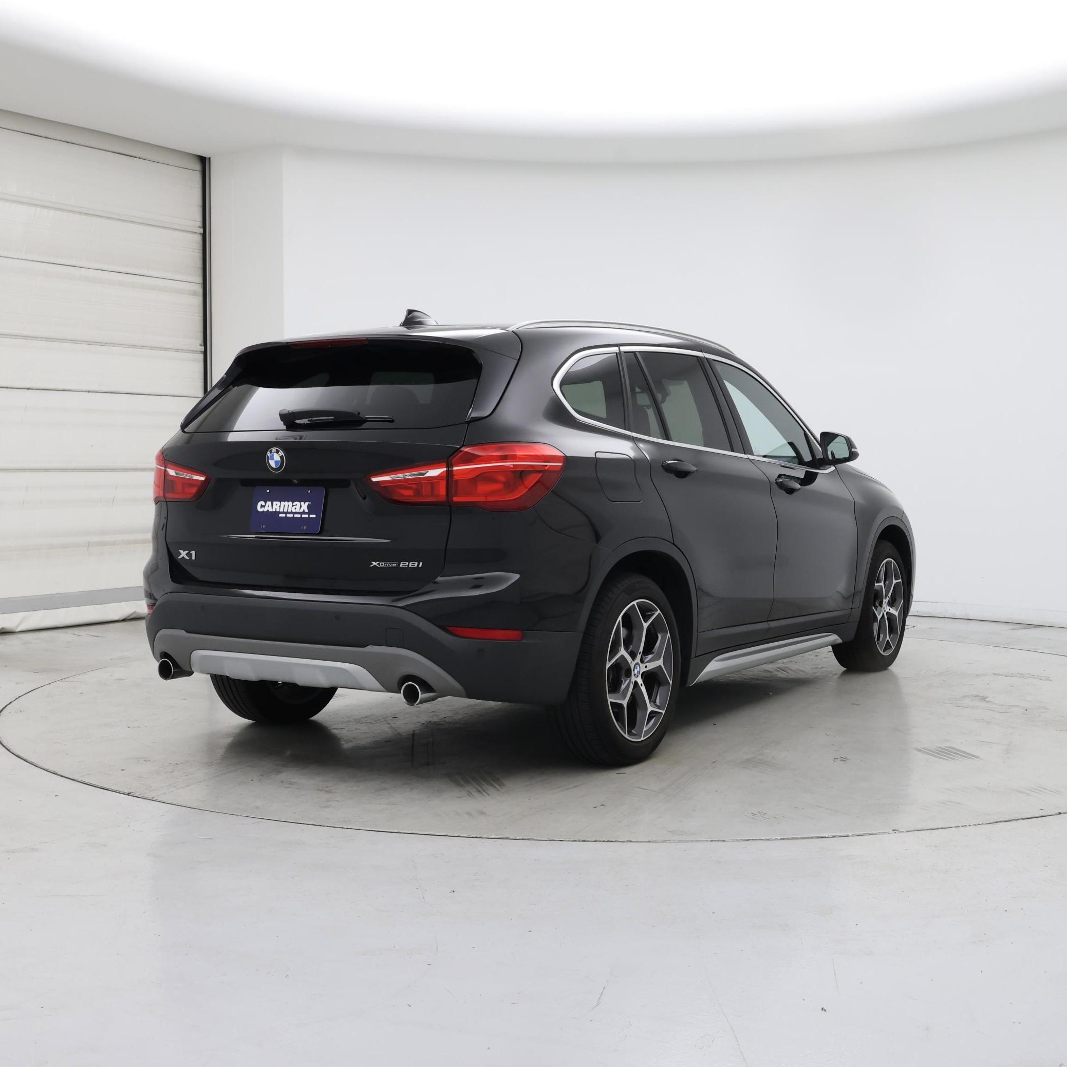 Thumbnail: 2019 BMW X1 - 8