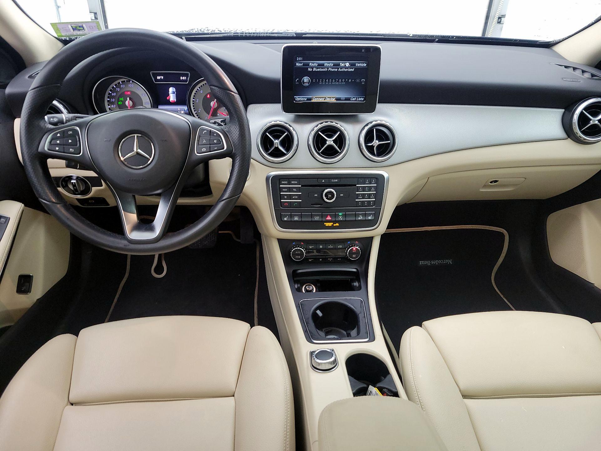 Thumbnail: 2017 Mercedes-Benz GLA - 9