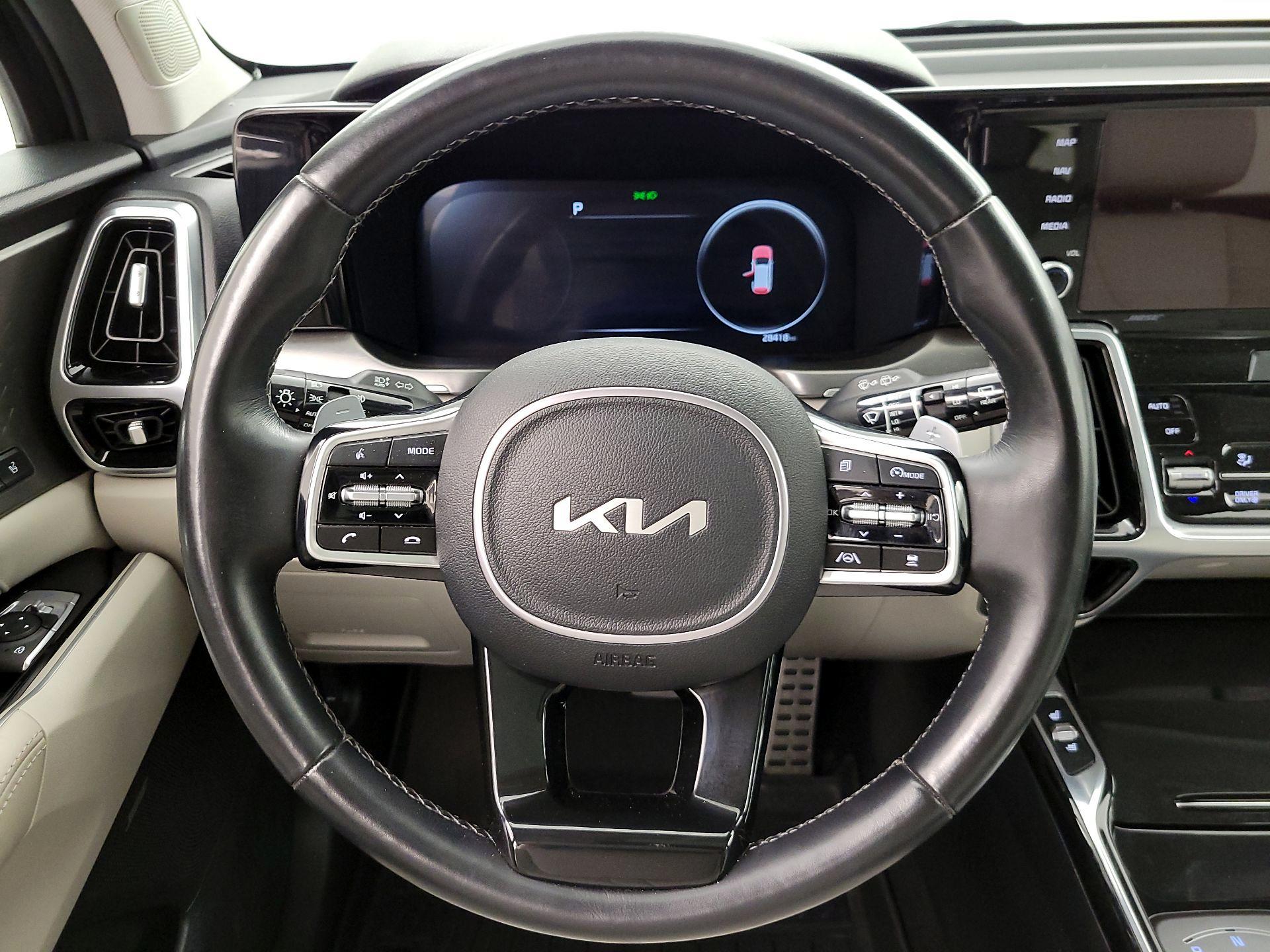 Thumbnail: 2022 Kia Sorento - 10