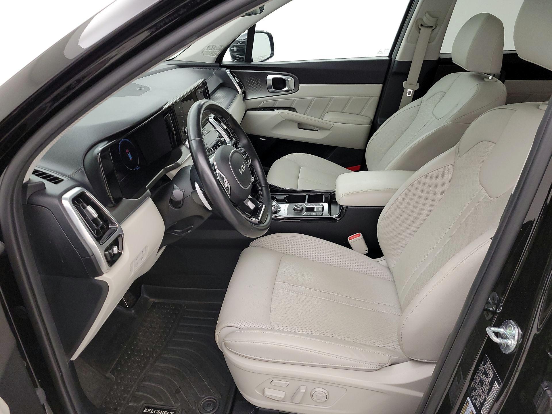 Thumbnail: 2022 Kia Sorento - 11