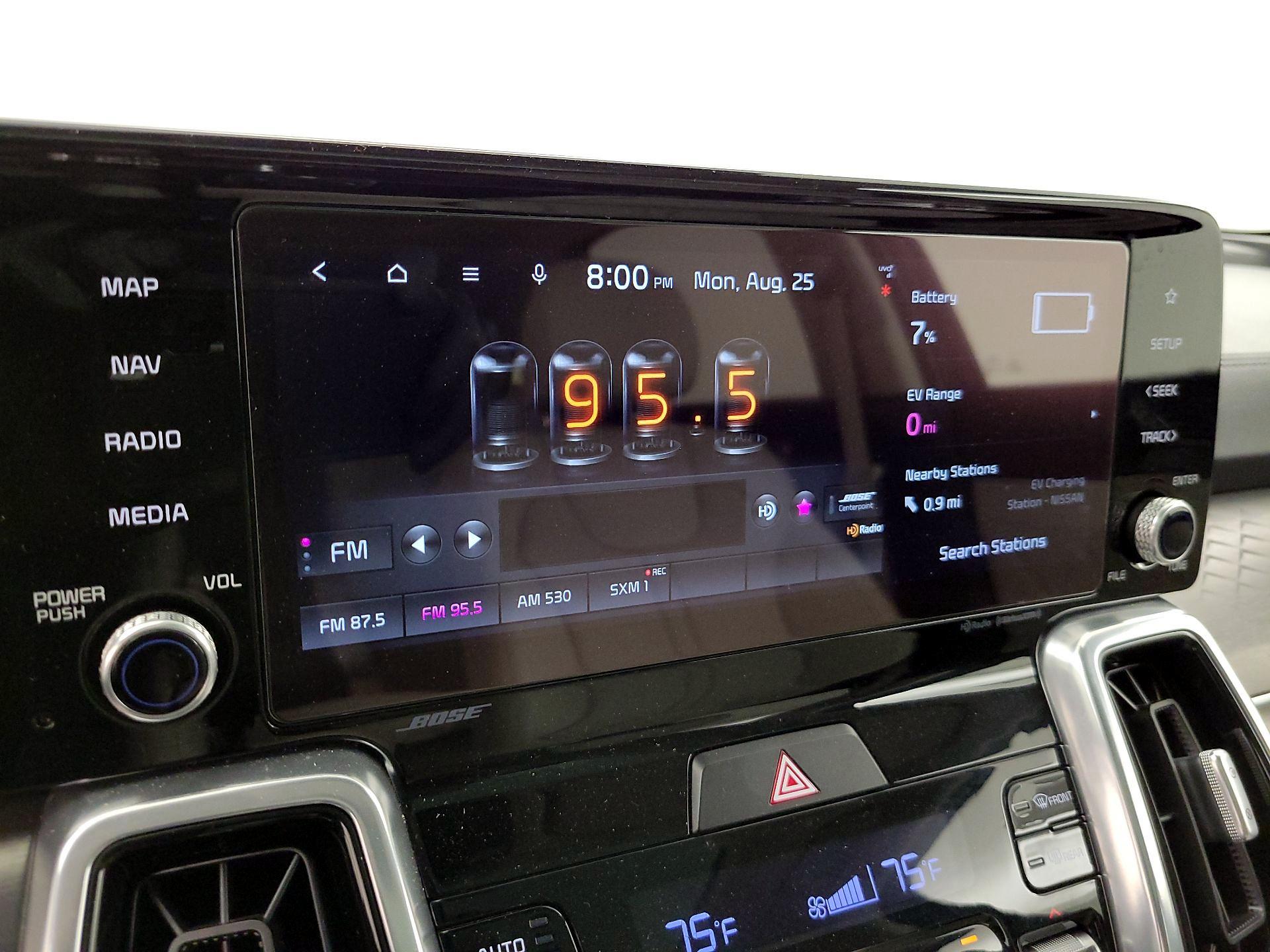 Thumbnail: 2022 Kia Sorento - 16