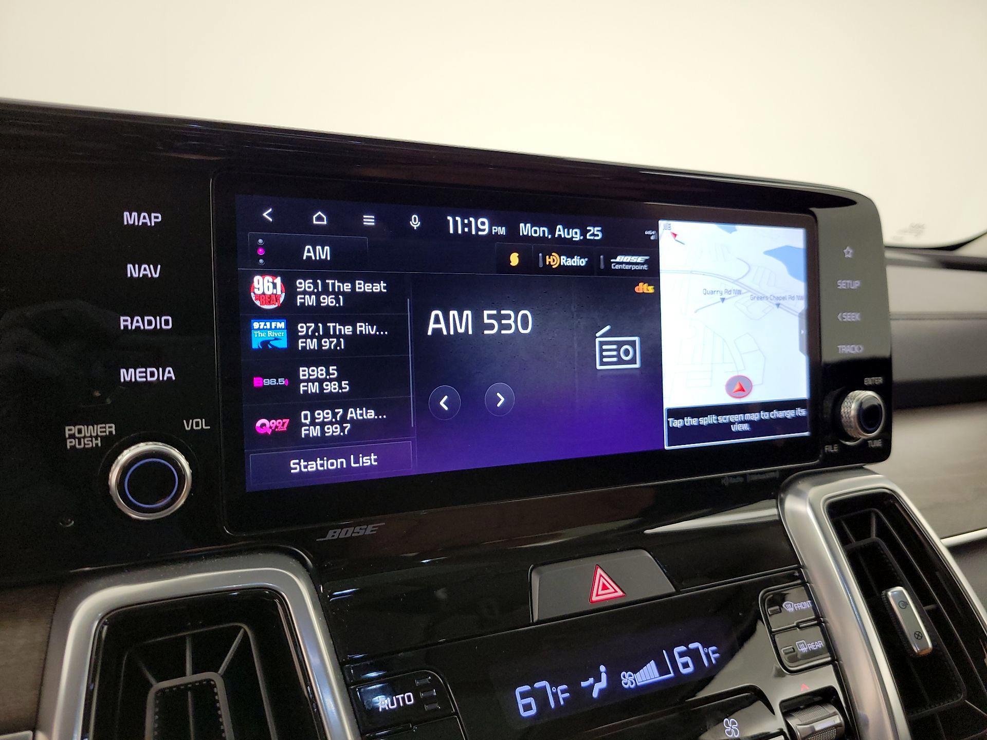 Thumbnail: 2023 Kia Sorento - 16